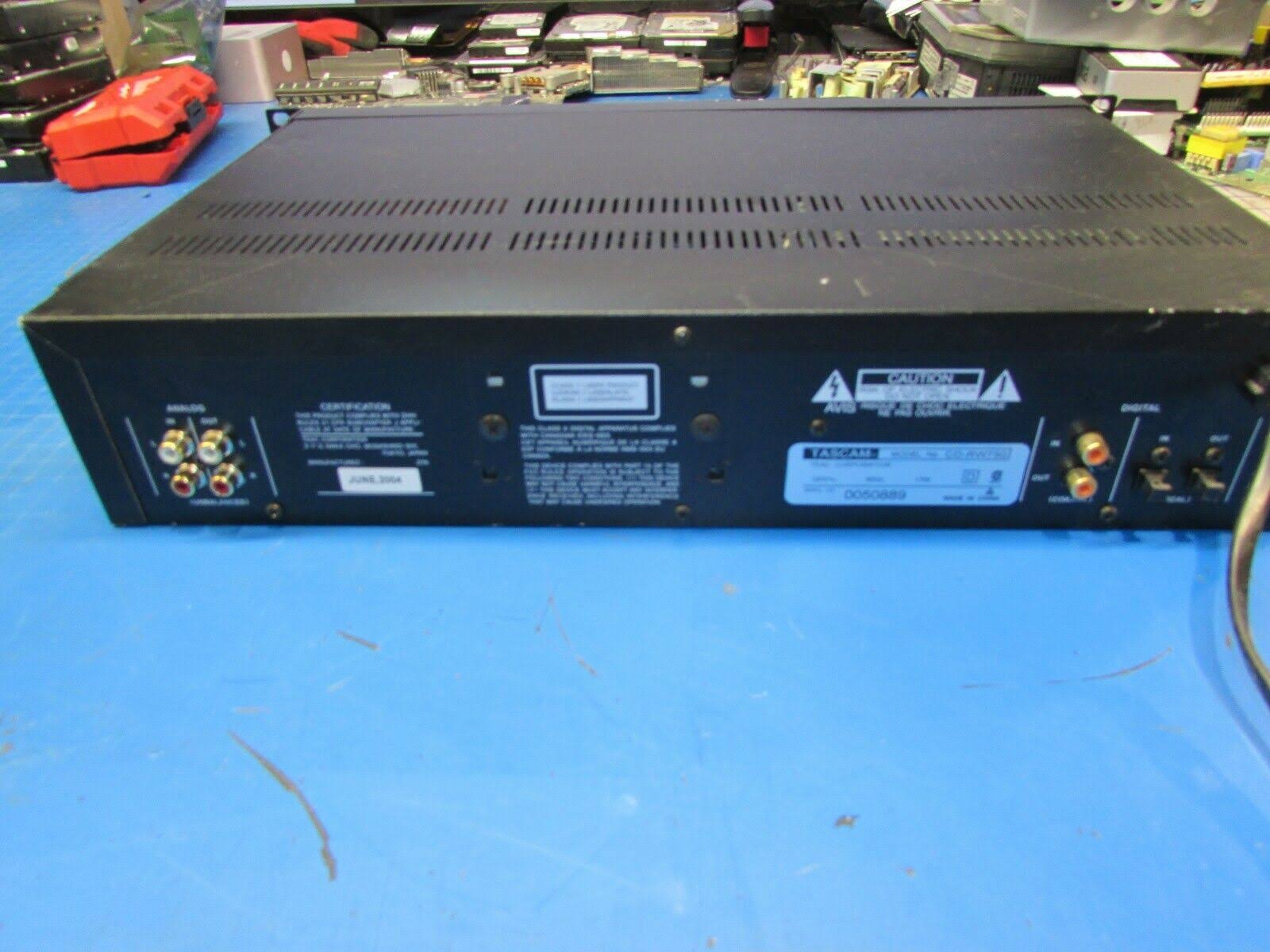 Tascam Cd-rw750 Professional CD Rewritable Recorder