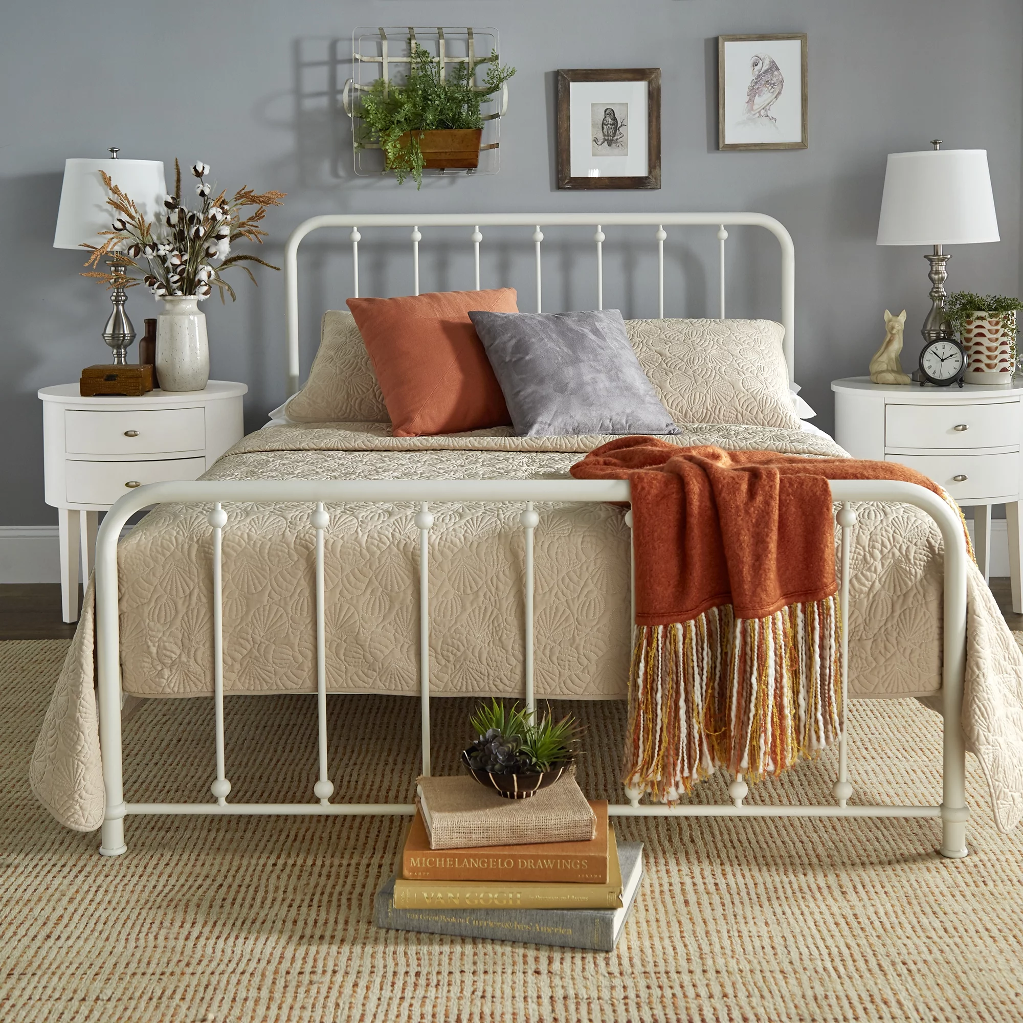 Weston Home Montgomery Spindle Metal Platform Full Bed, White