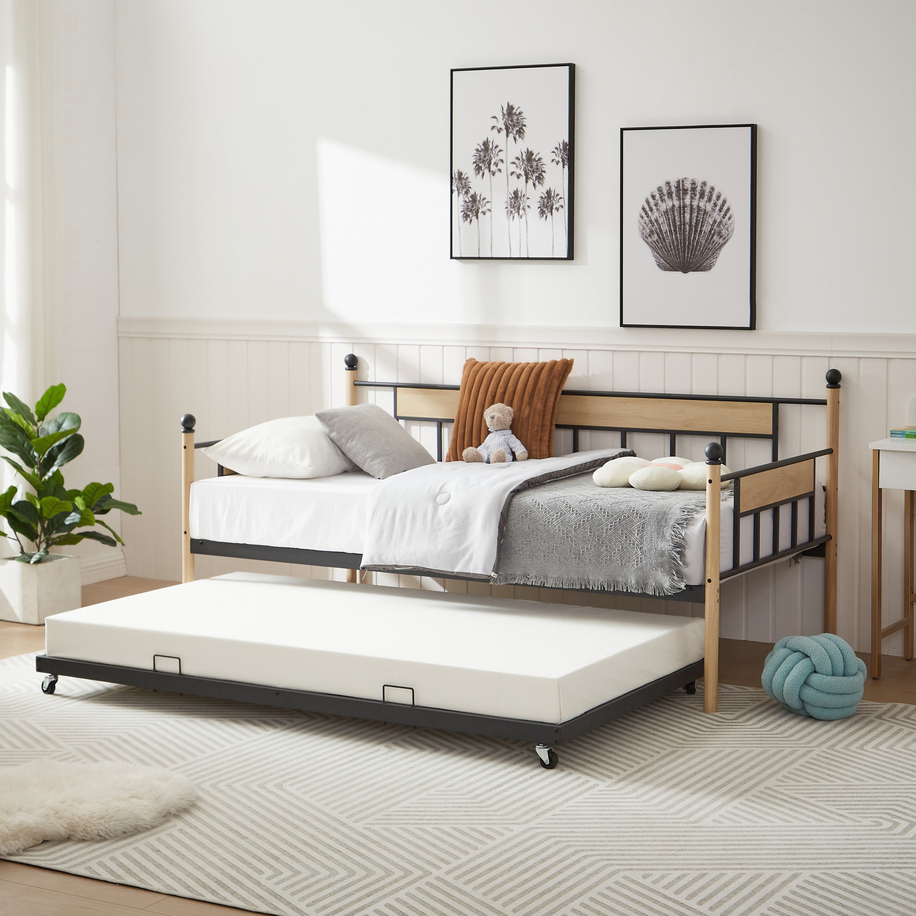 Baja Twin Size  Metal Frame Daybed with Trundle - Black