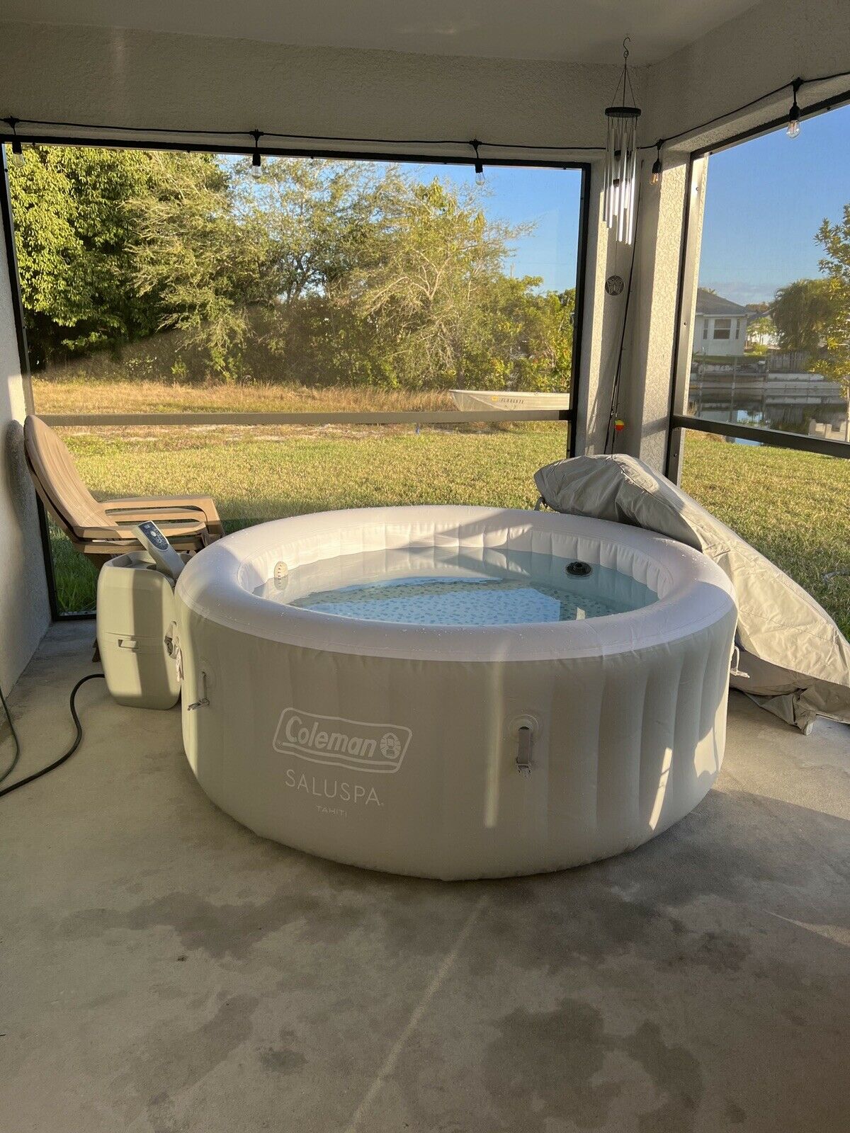 90363E SALUSPA 1 INFLATABLE HOT TUB