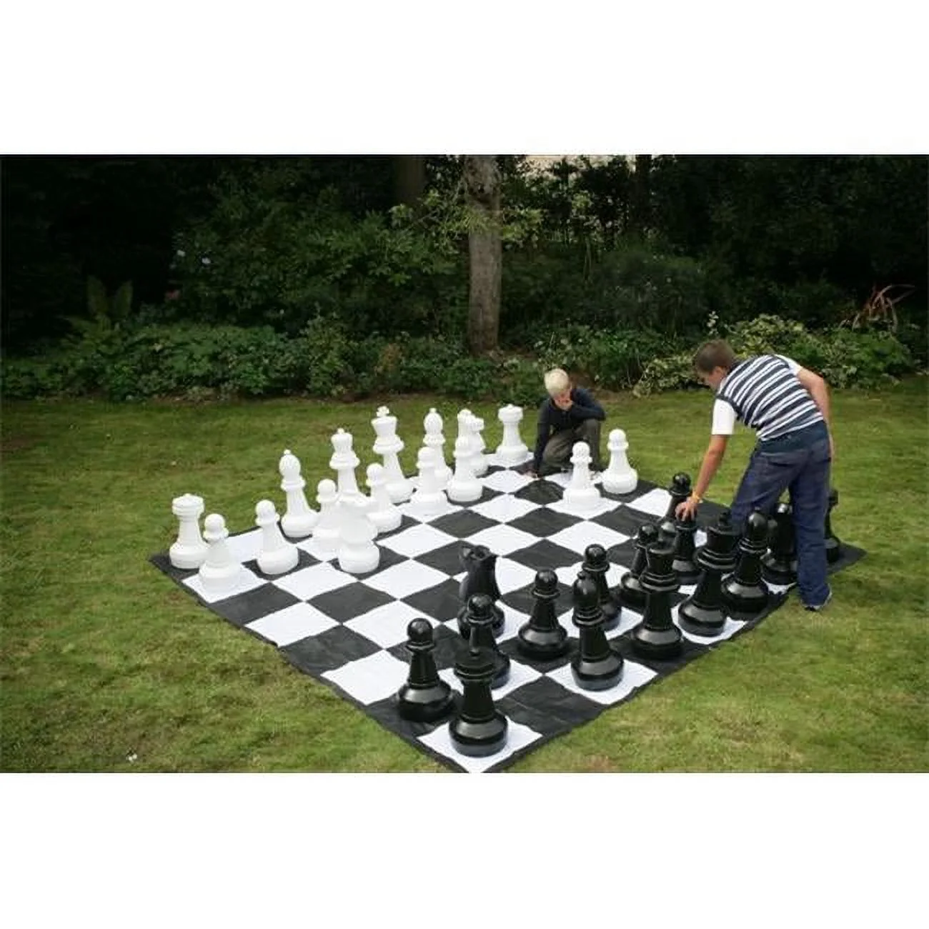 Giant Chess Set with Mat - Radiant Selections