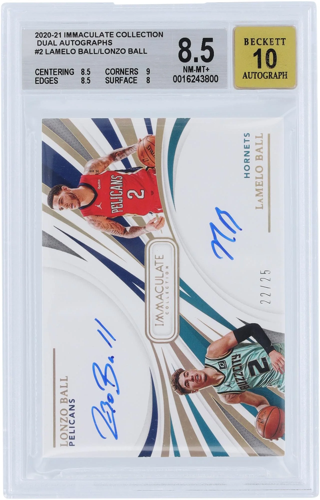 Lonzo Ball New Orleans Pelicans and LaMelo Ball Charlotte Hornets Autographed 2020-21 Panini Immaculate Collection Dual Auto #DA-LLA #22/25 BGS