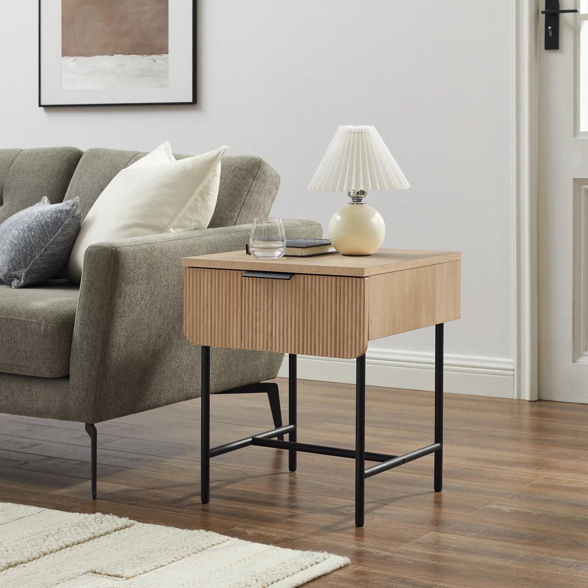 Walker Edison 18.5" Reeded 1-Drawer Side Table - Coastal Oak/ Black