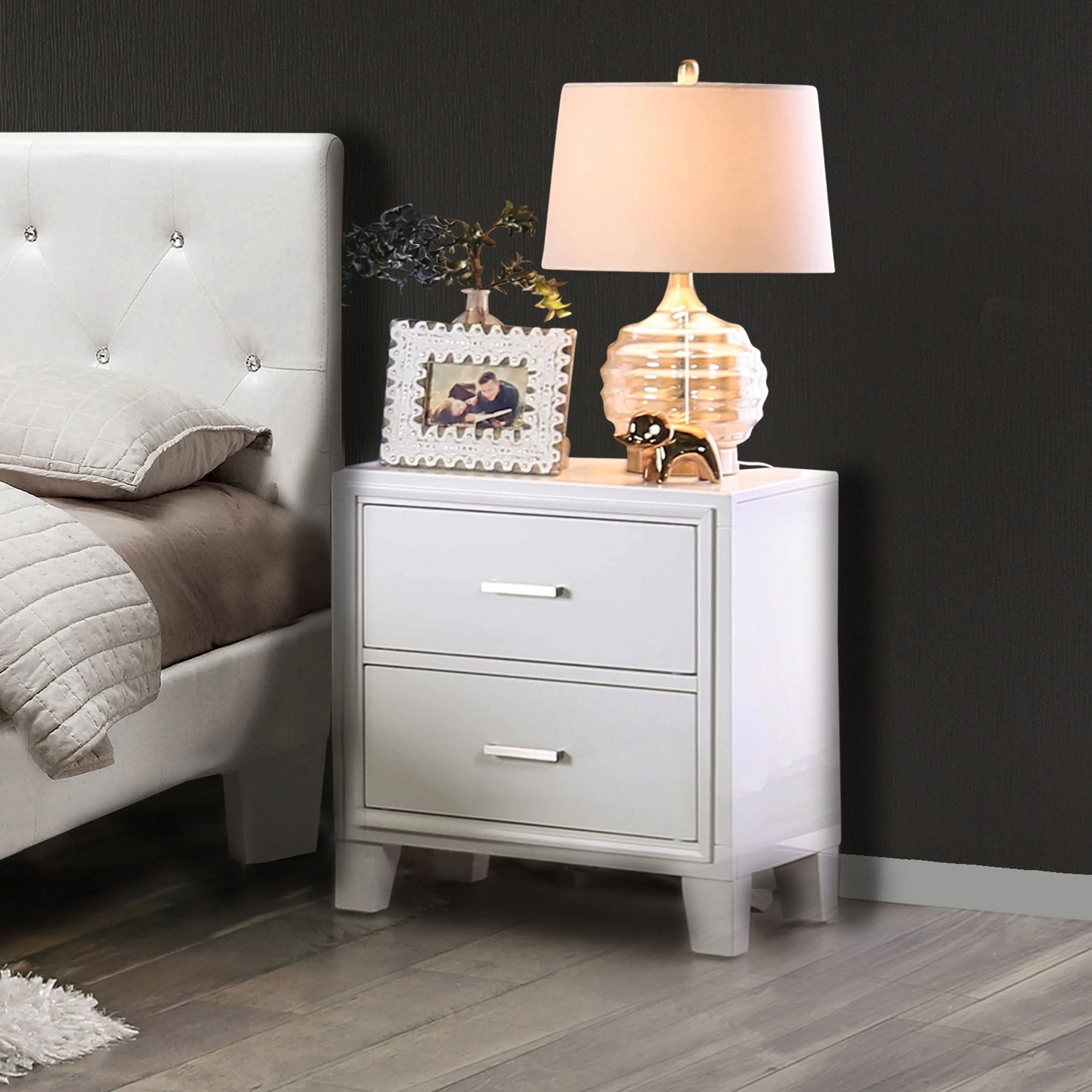 Furniture of America Malt Contemporary White Wood 2-Drawer Nightstand by
