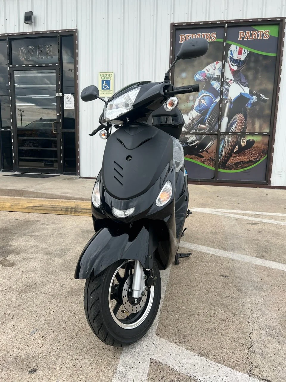 HHH Upgraded 49cc/ 50cc Scooter Gas Fully Automatic Street Scooter Moped Pony 50 with Matching Trunk - Sporty Black color - Radiant Selections