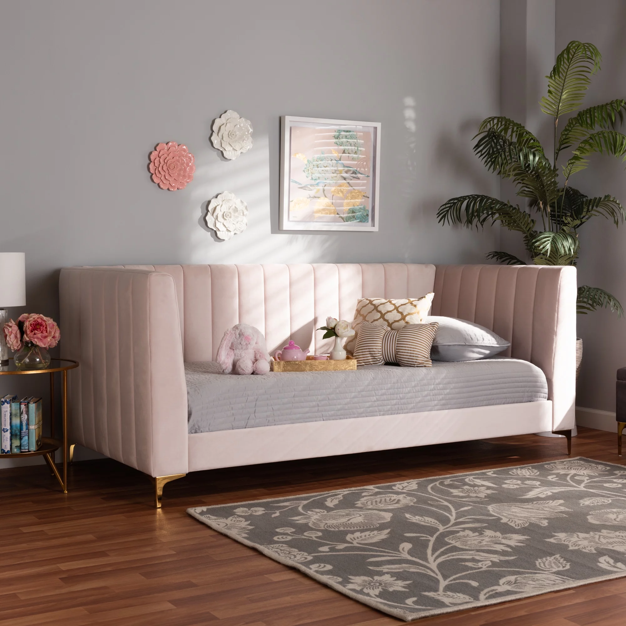 Baxton Studio Oksana Modern Contemporary Glam and Luxe Light Pink Velvet Fabric Upholstered and Gold Finished Twin Daybed