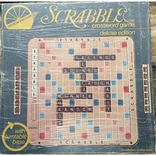 Selchow u0026 Righter Scrabble Deluxe 1977 Edition Plastic Rotating Turntable Game Board with Grid