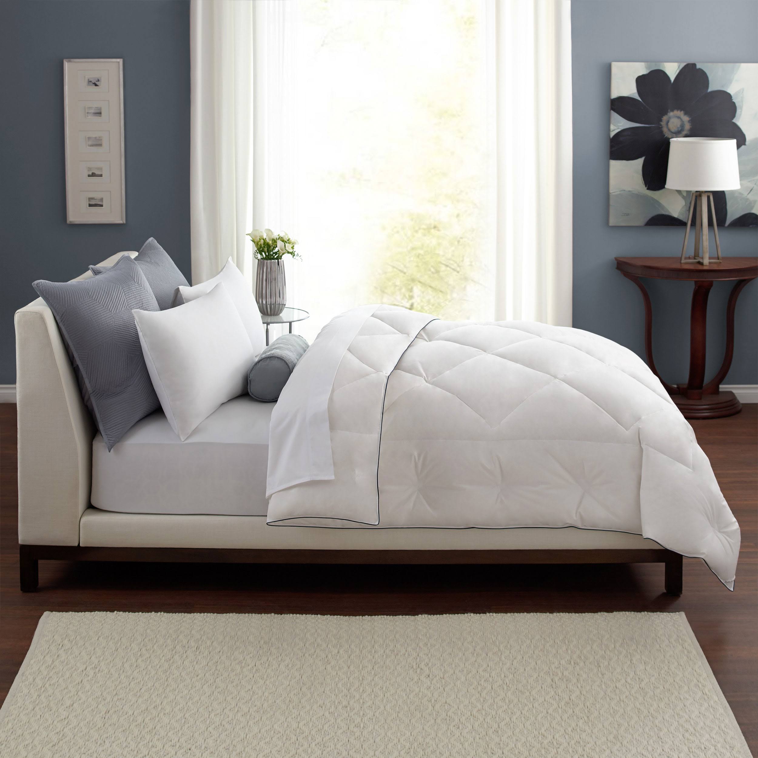 Pacific Coast Classic Down Comforter - King - Megean