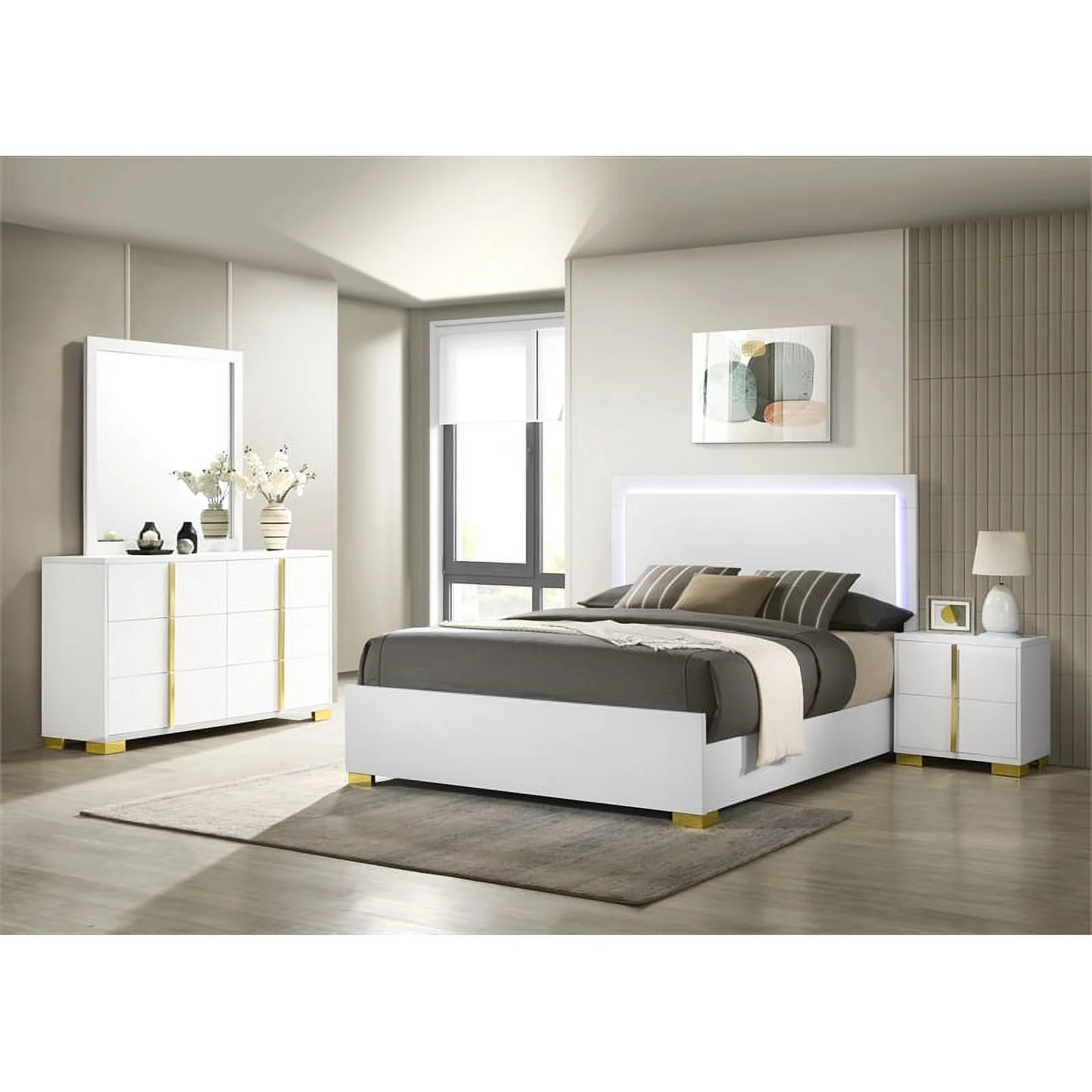 Pemberly Row 5-piece Contemporary Wood Queen Bedroom Set White and Gold