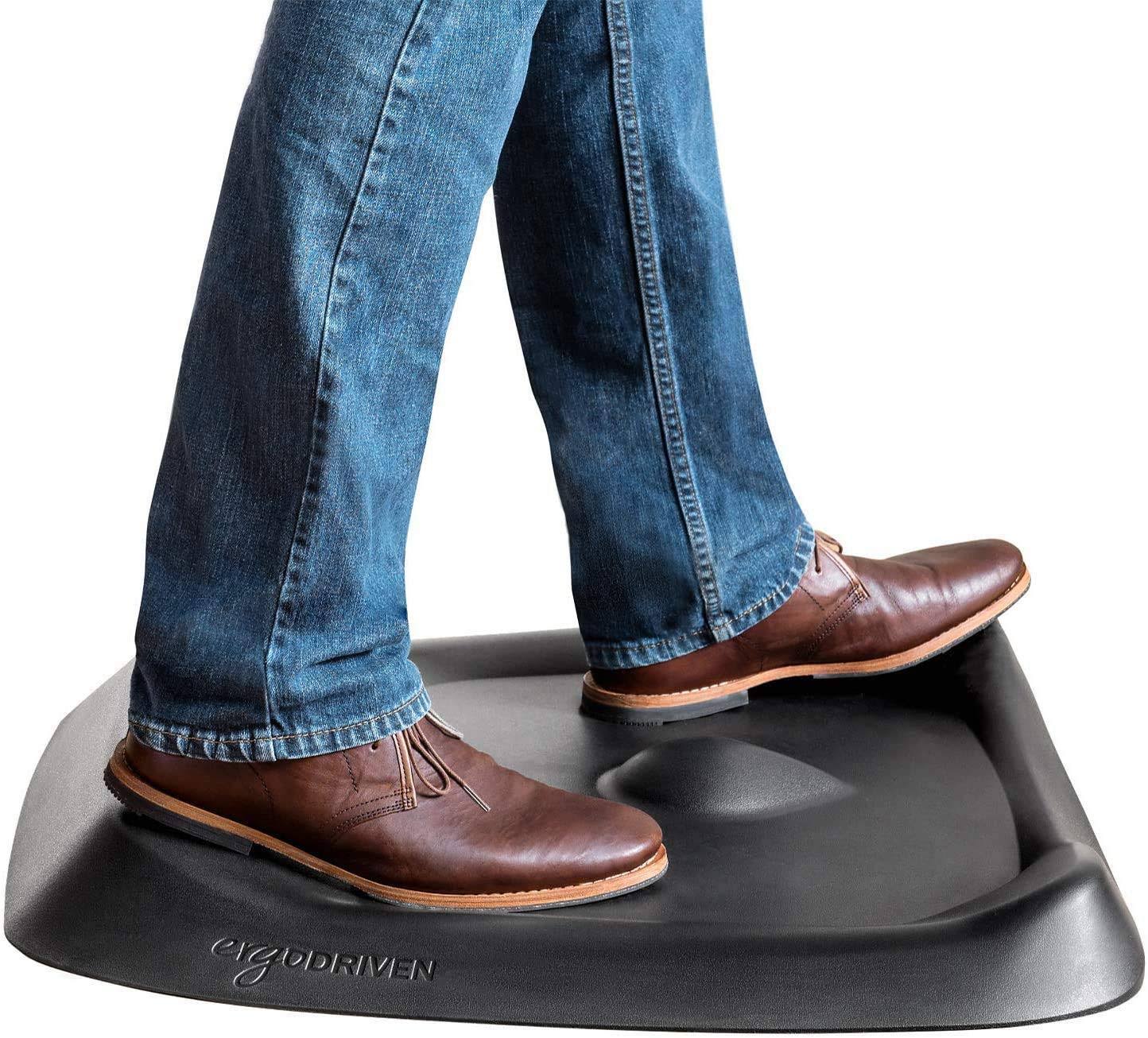 Topo by Ergodriven | The Not-Flat Standing Desk Anti-Fatigue Mat with Calculated