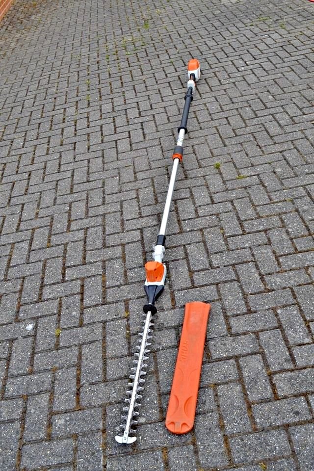 STIHL HS 82 T 30&Prime; Petrol Hedge trimmer