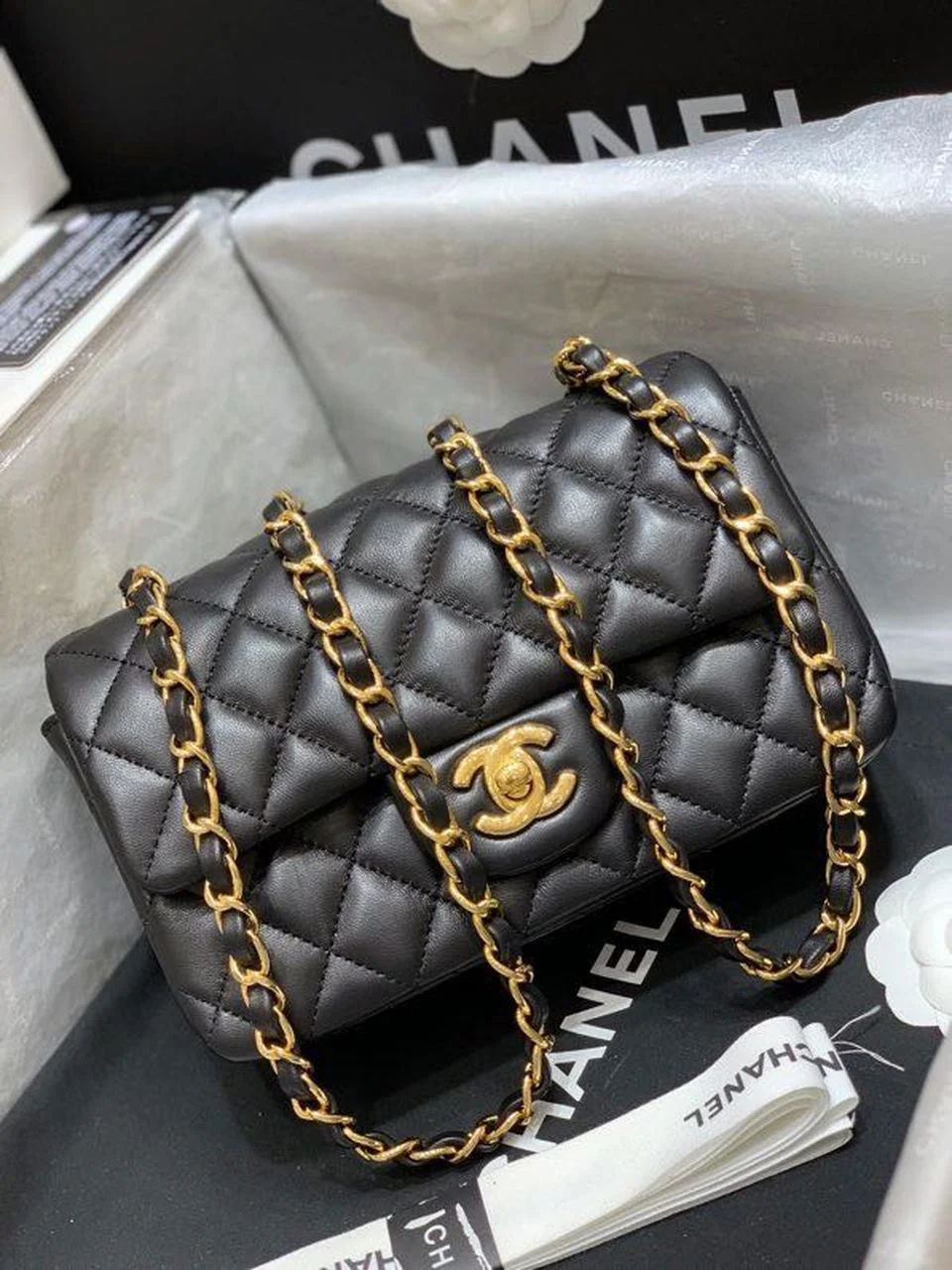 Chanel Classic Flap Bag Gold Toned Hardware Black For Women, Women&rsquo;s Bags, Shoulder And Crossbody Bags 7.8in/20cm A01116