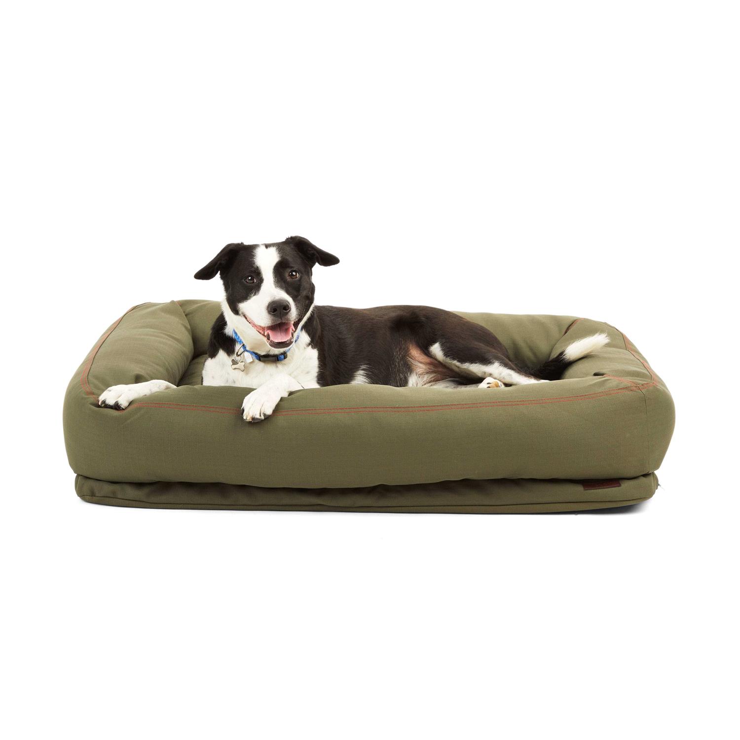 Reddy Indoor/Outdoor Dog Bed
