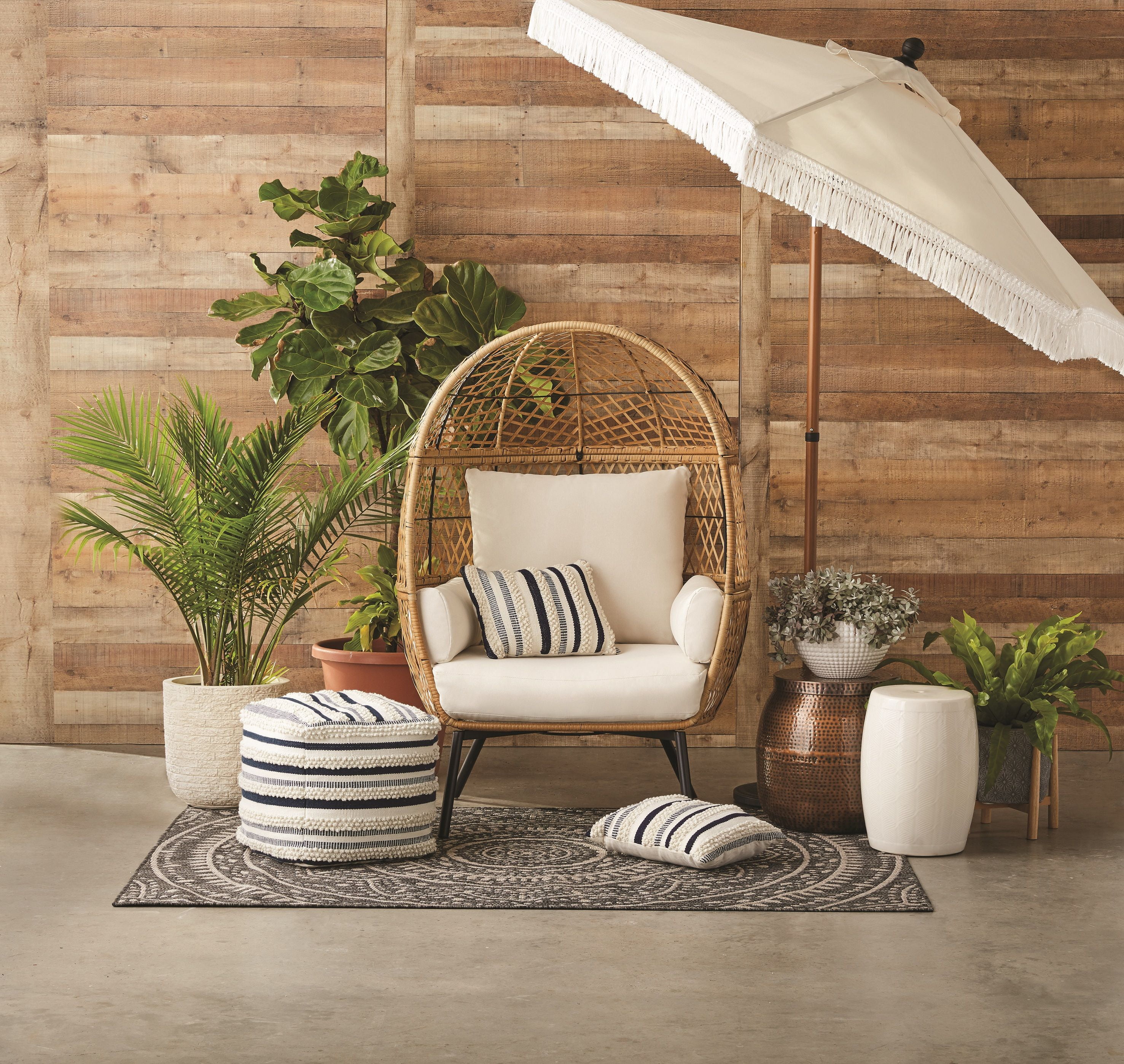 Better Homes & Gardens Ventura Boho Stationary Outdoor Wicker Egg Chair