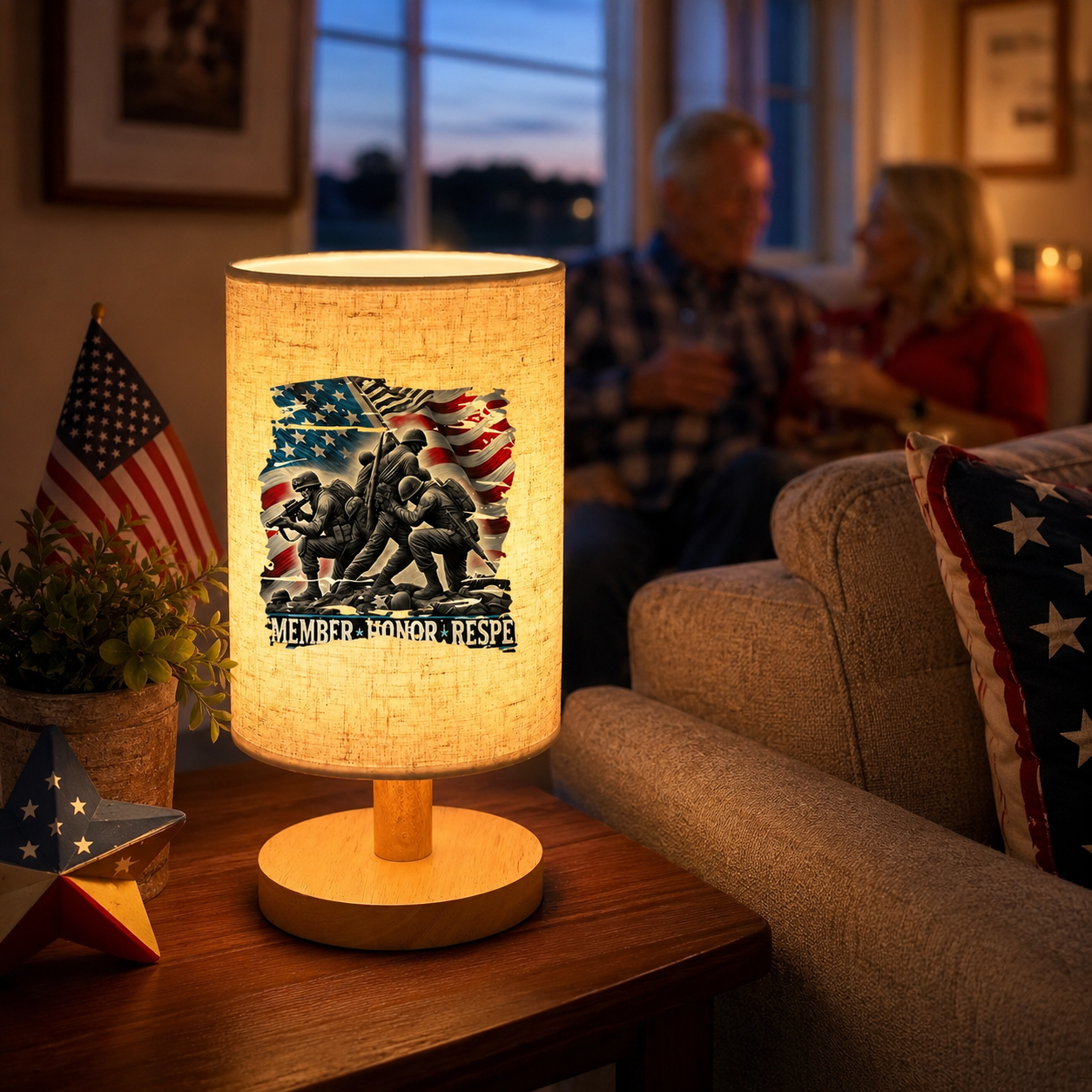 Patriotic Memorial Table Lamp with Warm Glow – USB Powered Independence Day Decor