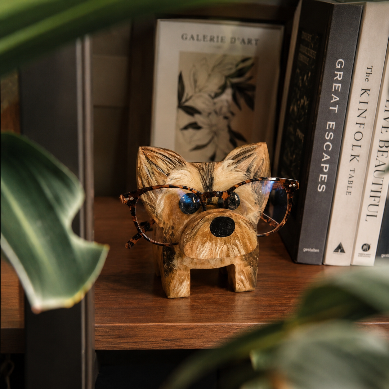 Cute Dog Glasses Stand – A Warm Decorative Holder for Nightstands, Desks & Reading Corners