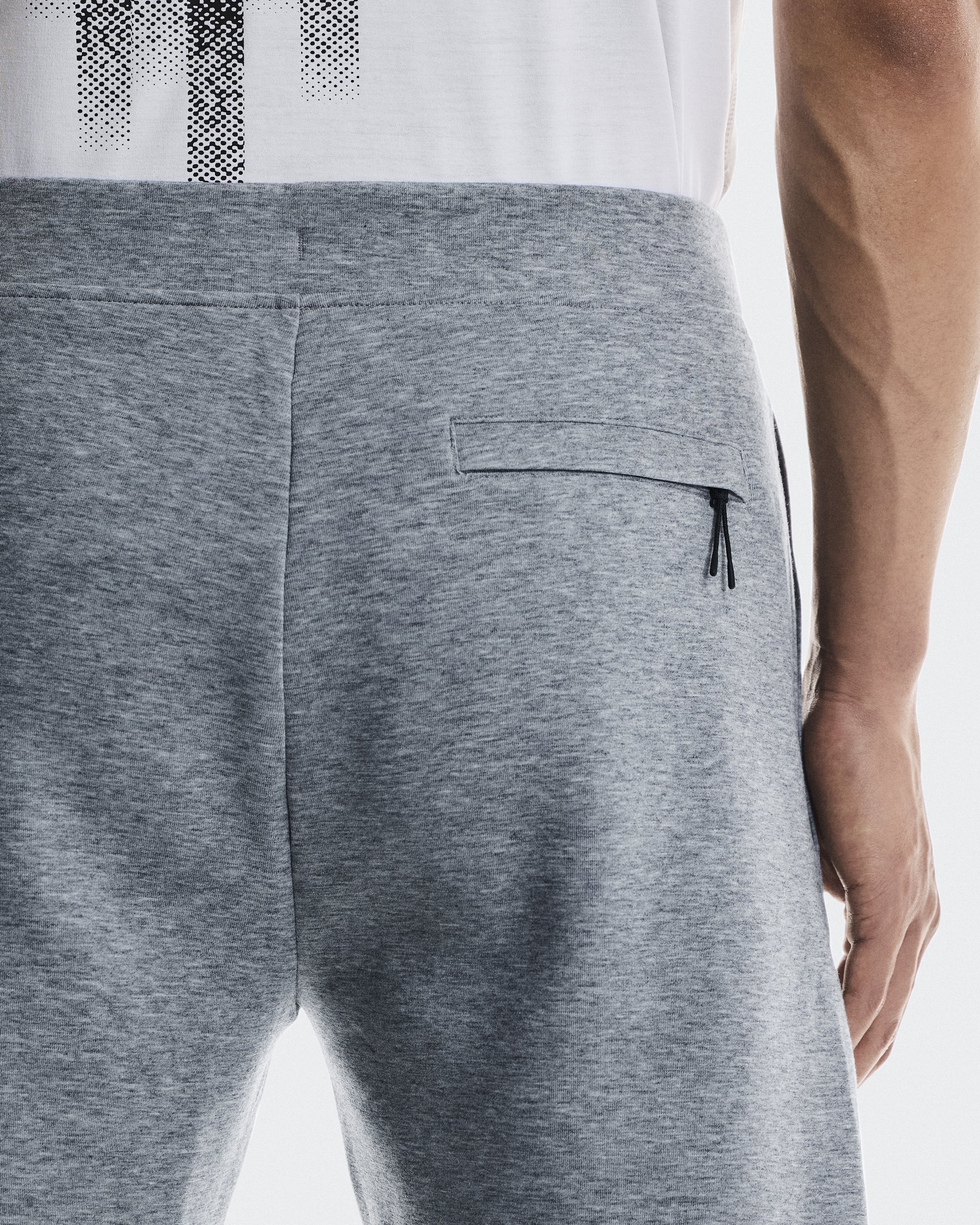 Focus Tech Sweatpants - Basalt