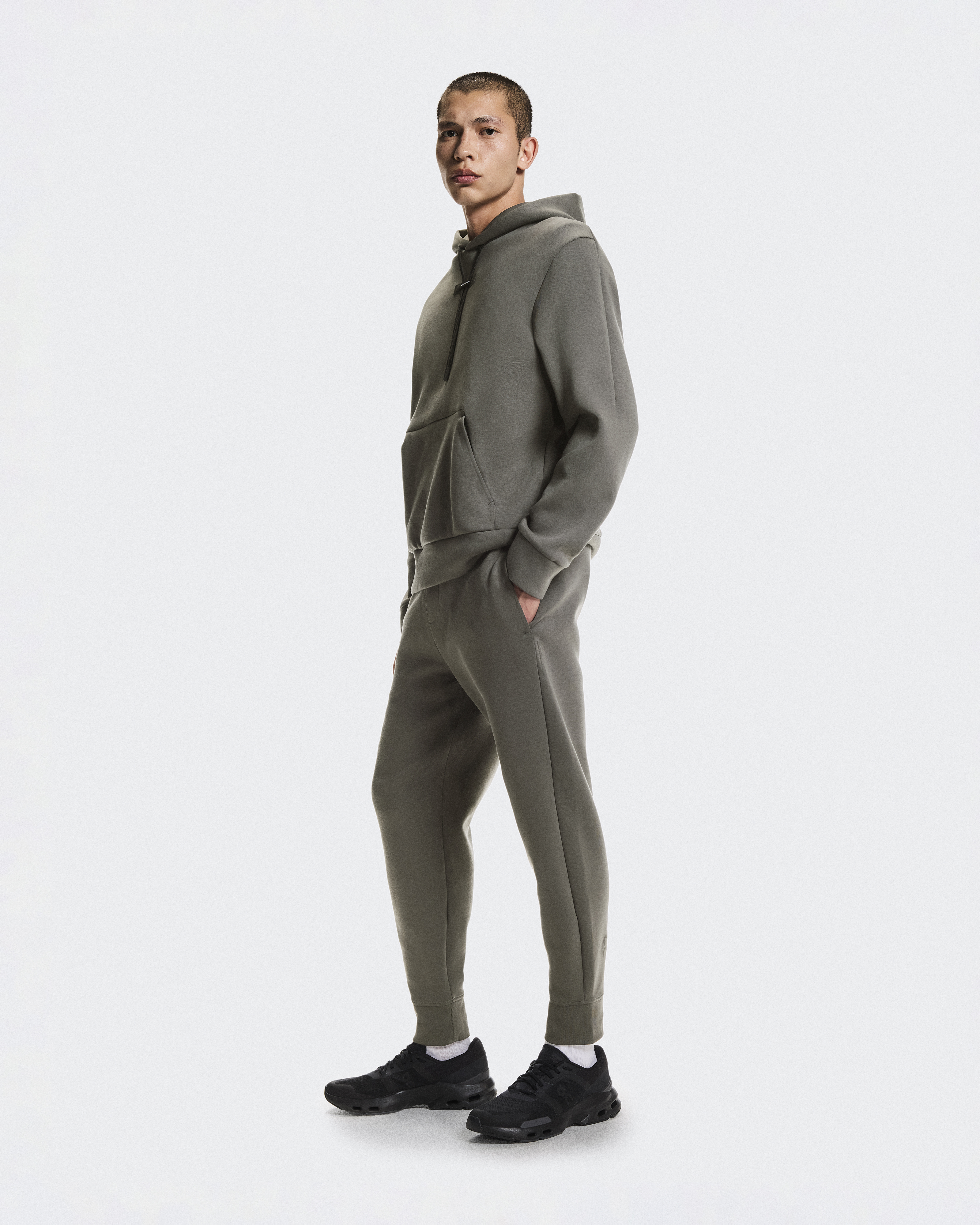 Focus Tech Sweatpants - Shadow