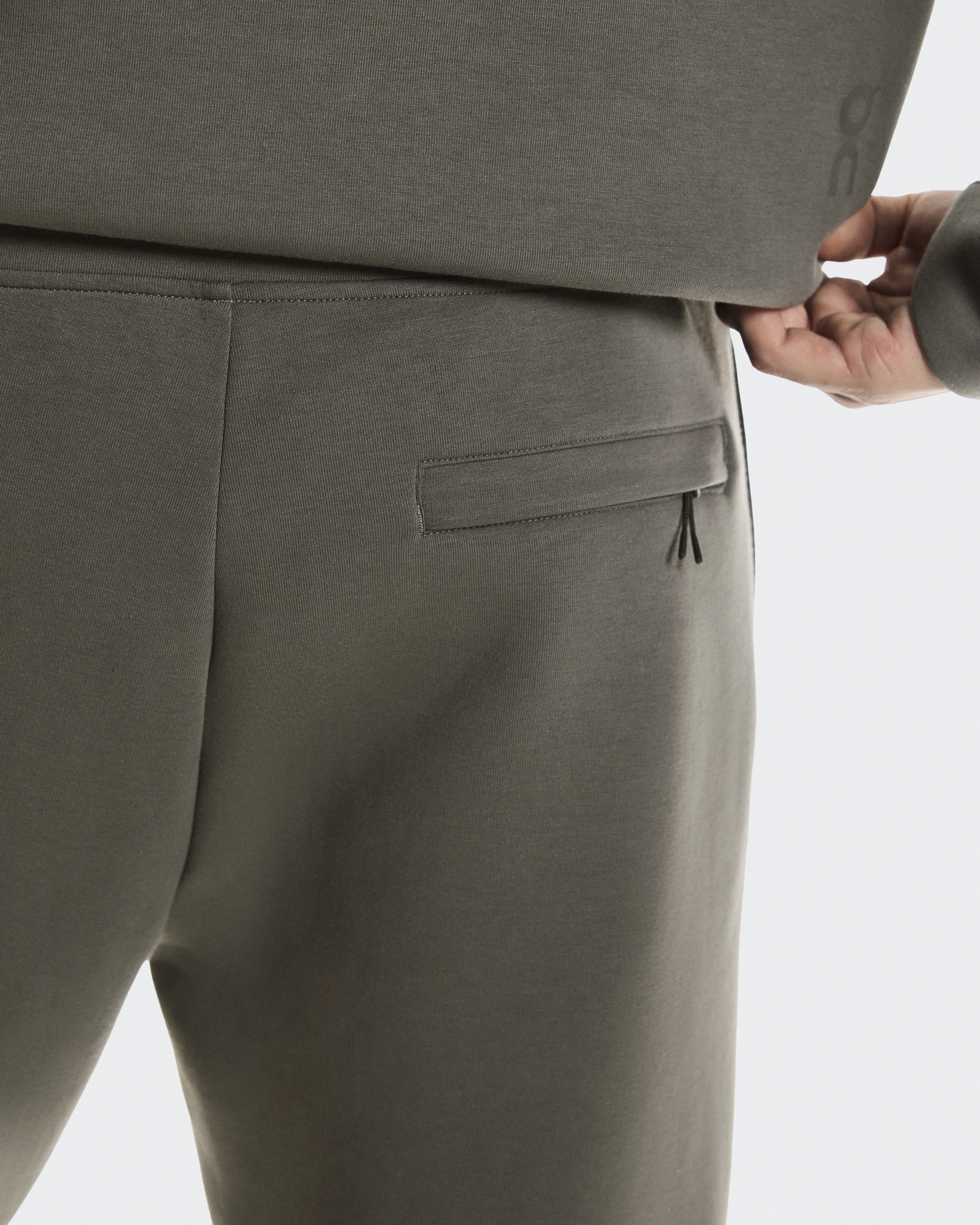 Focus Tech Sweatpants - Shadow