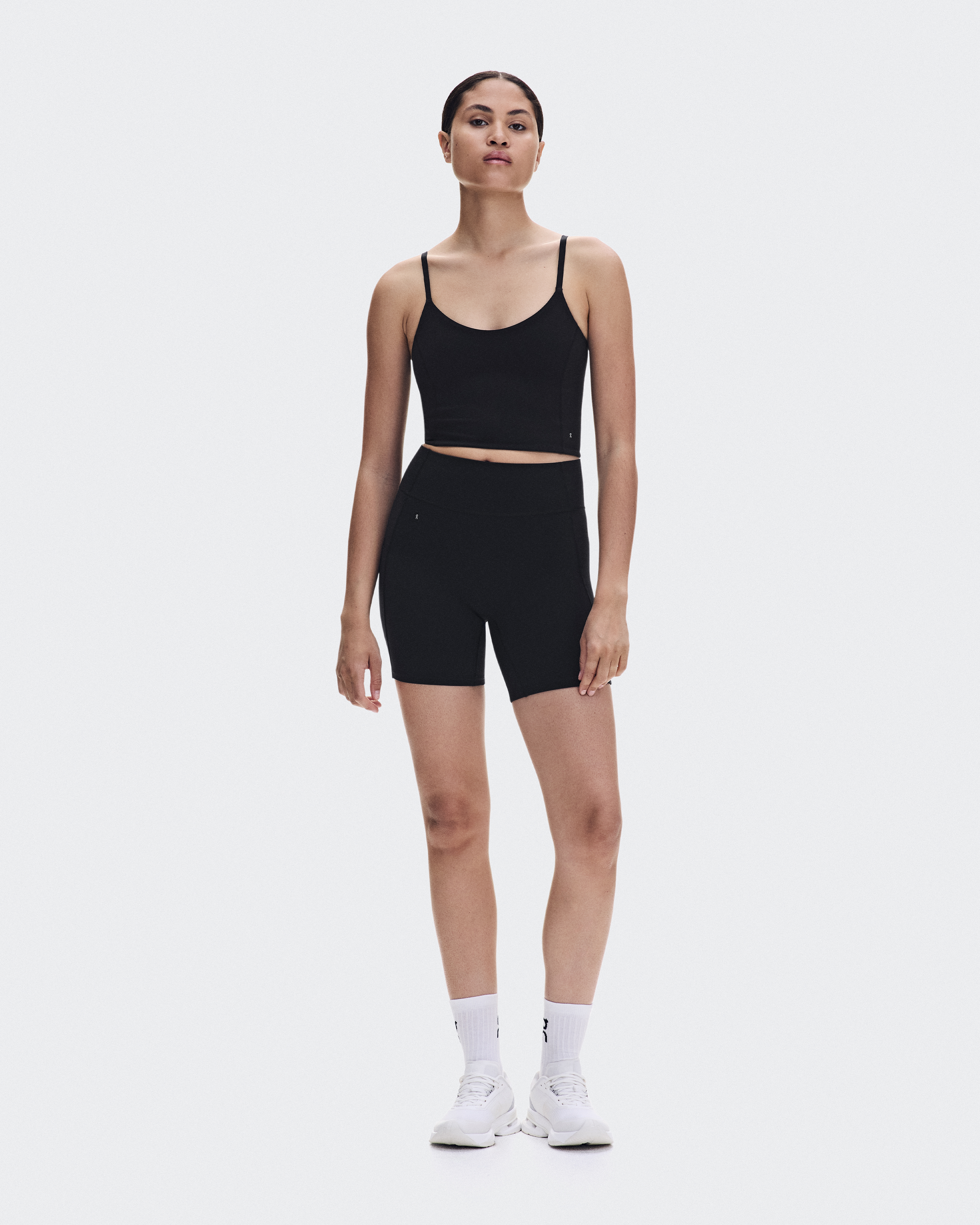 Studio Crop - Black