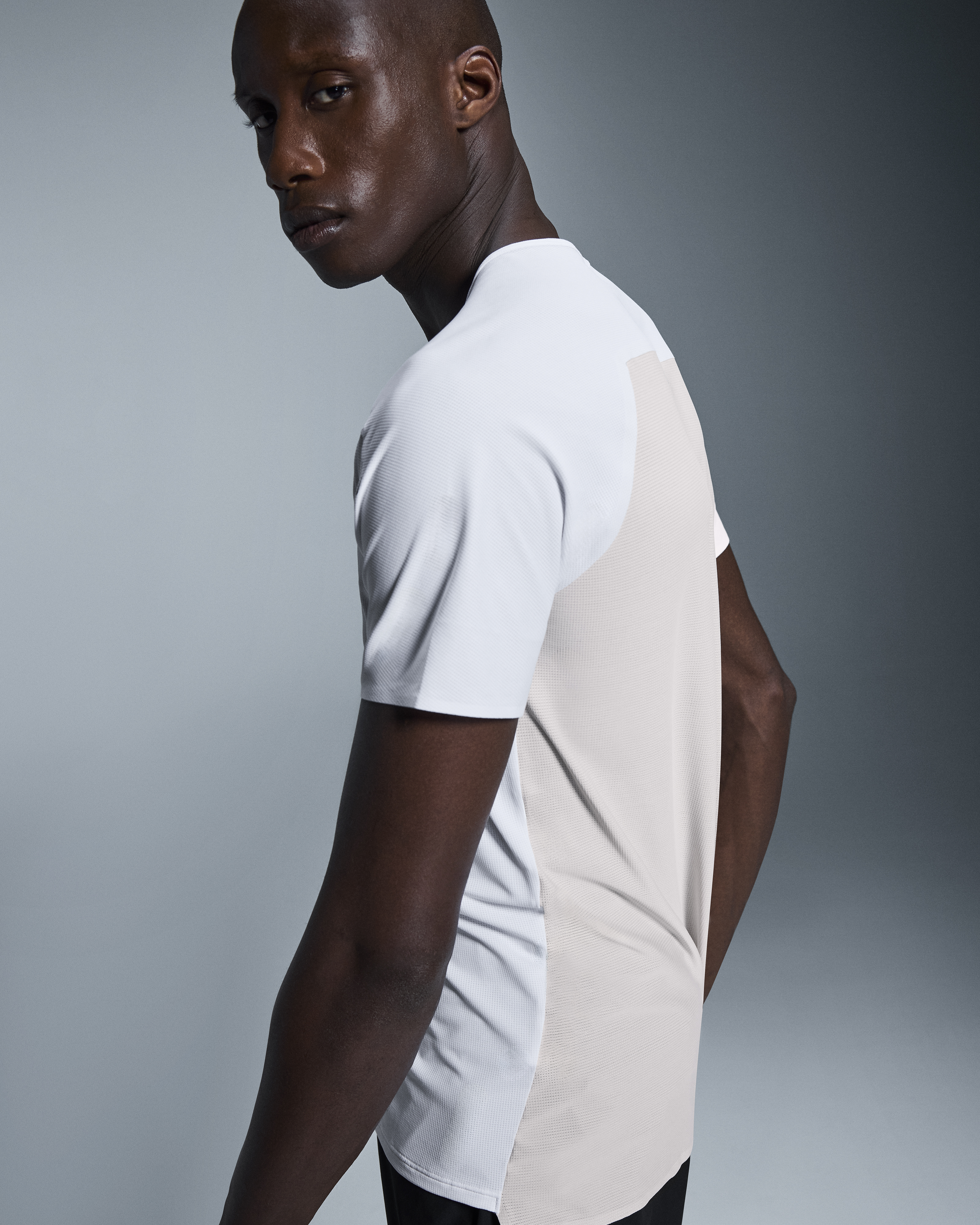 Performance-T - White | Silver