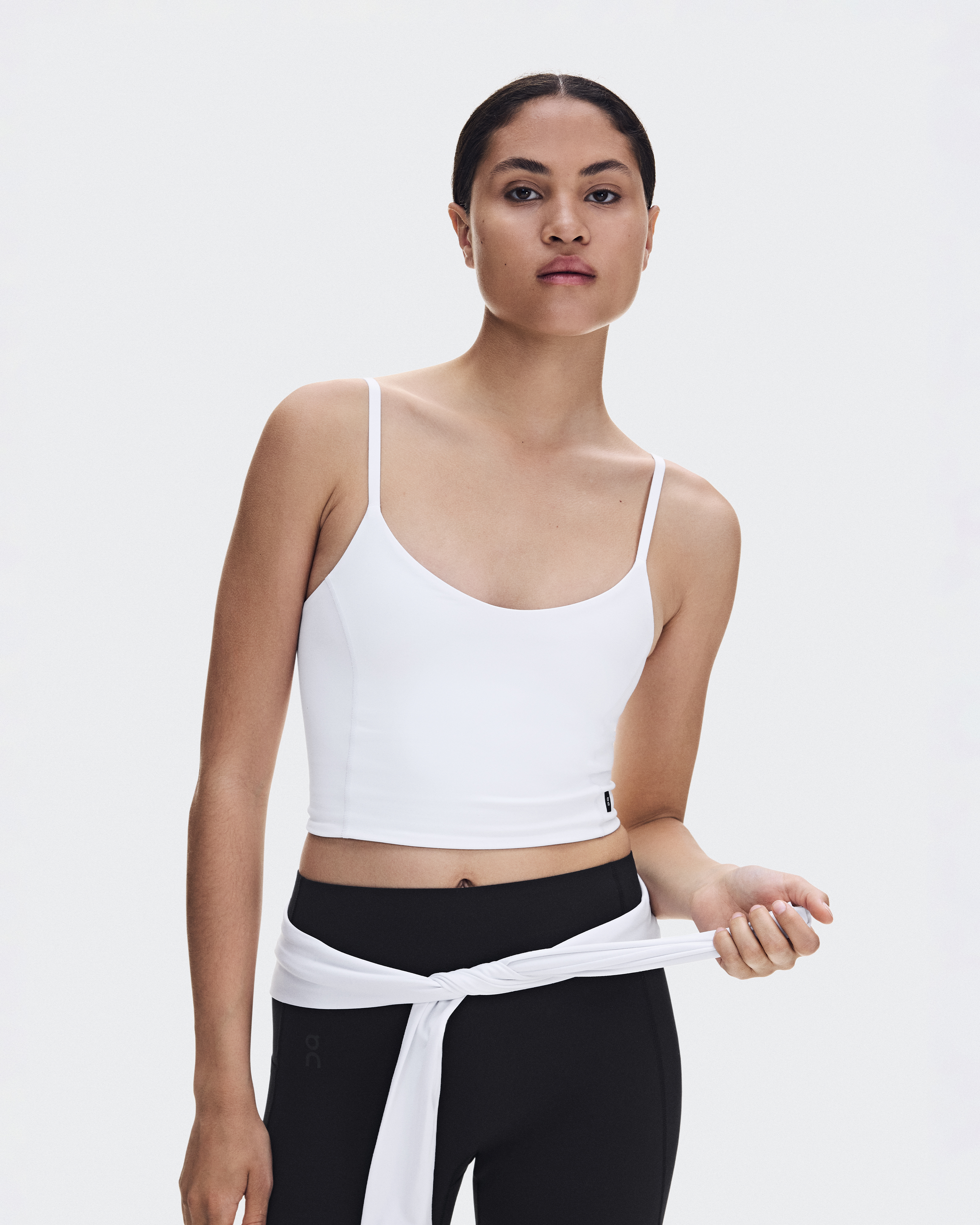 Studio Crop - White