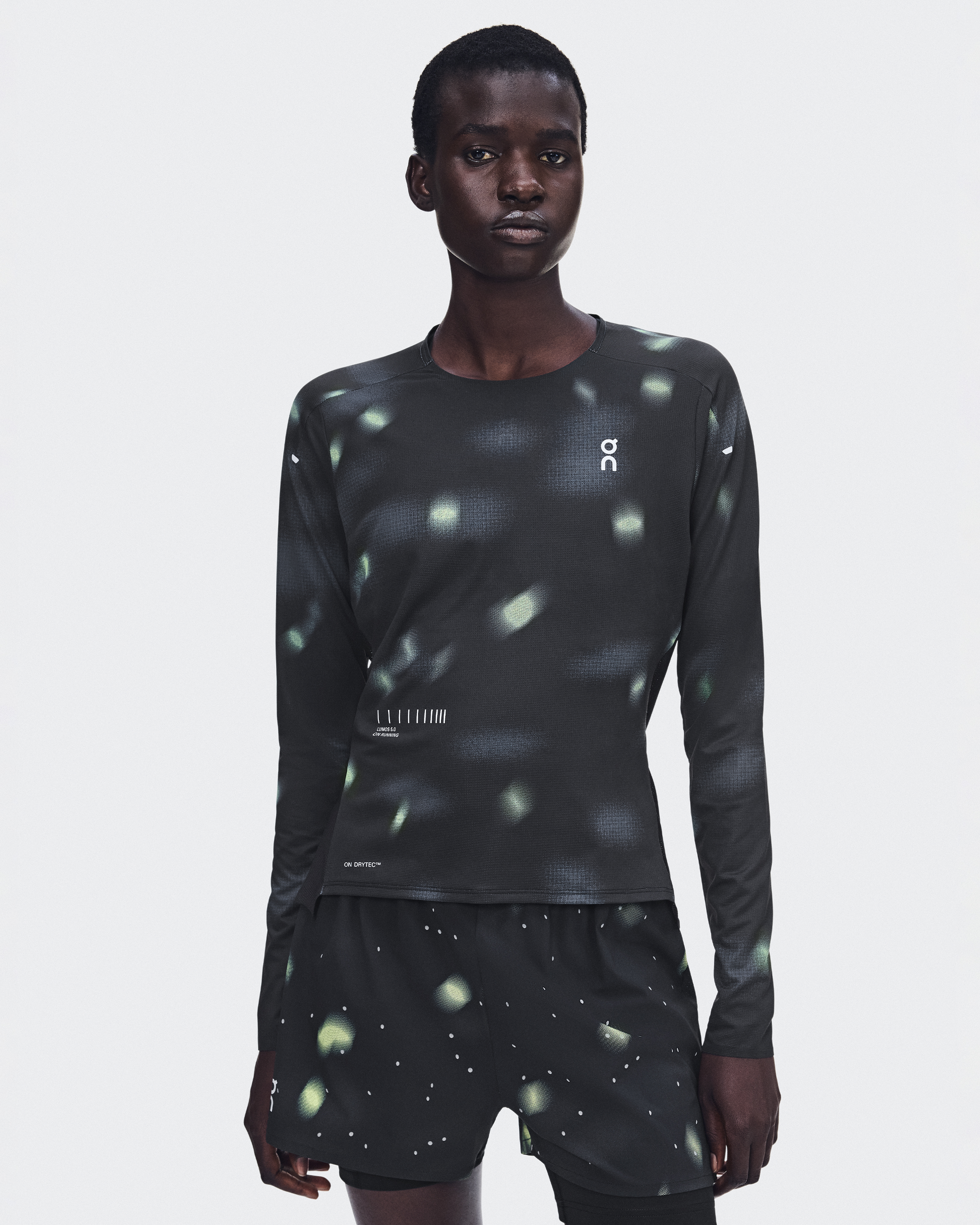 Performance Long-T Lumos - Black