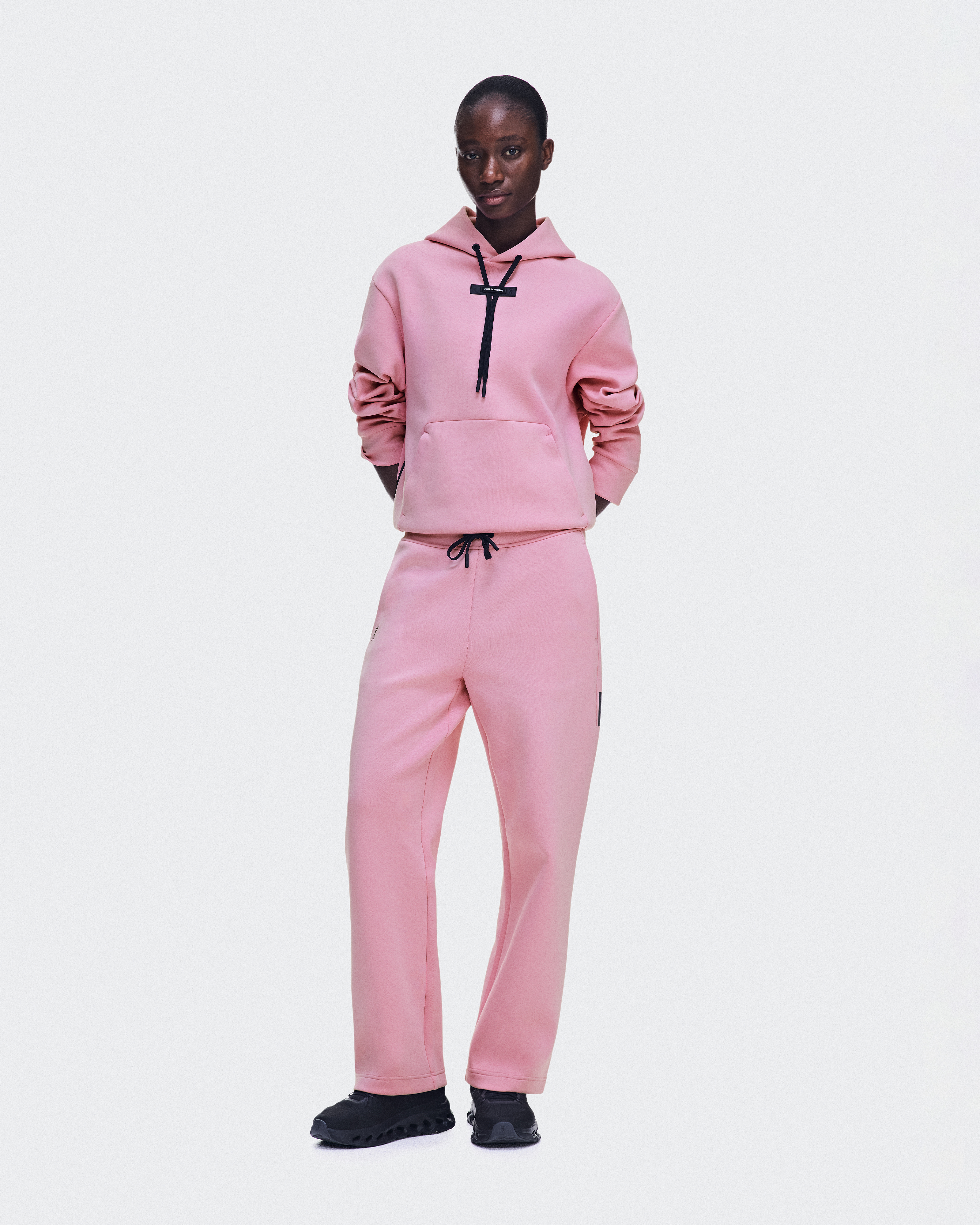 Focus Tech Hoodie - Magnolia