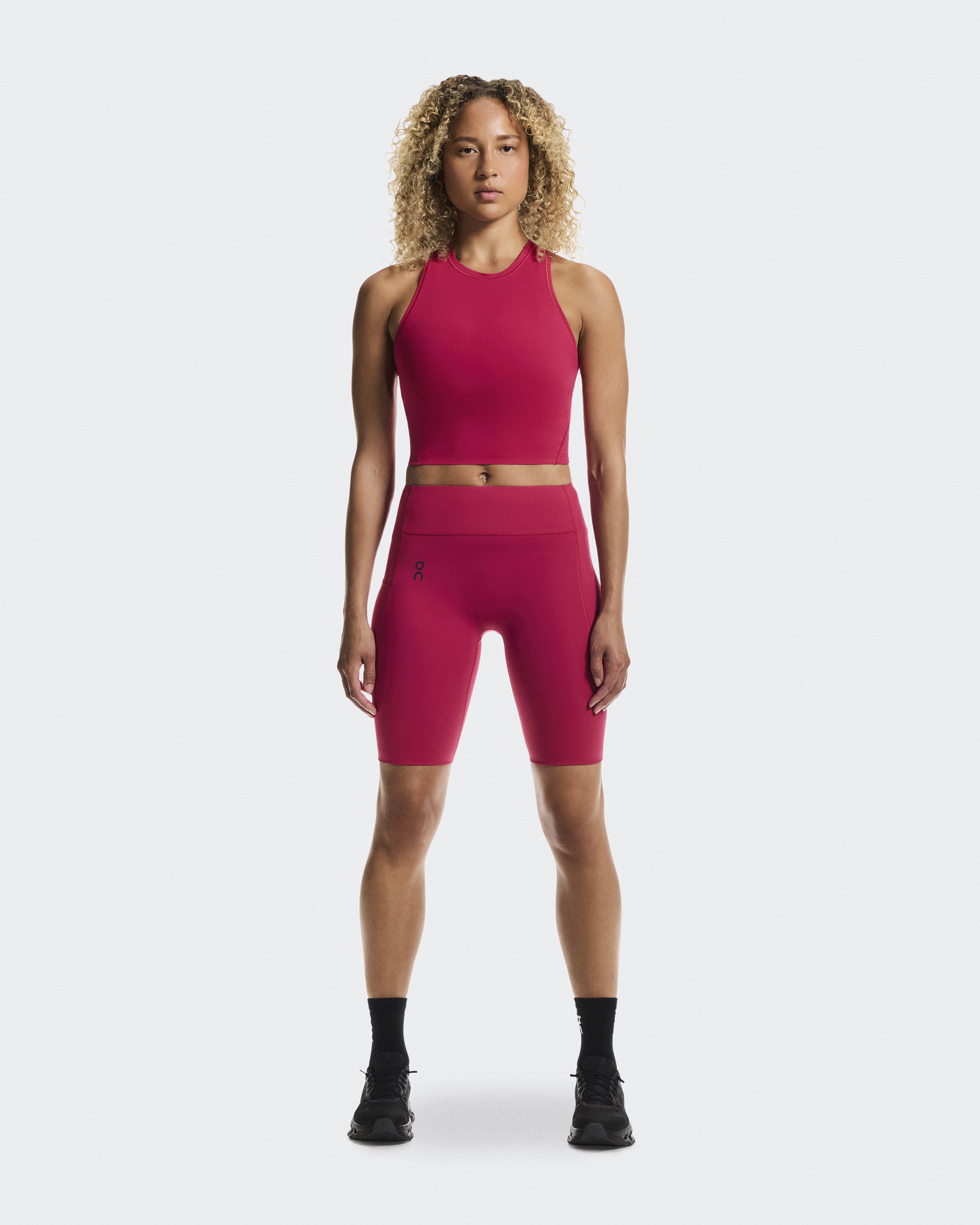 Studio Tights Short - Grenadine