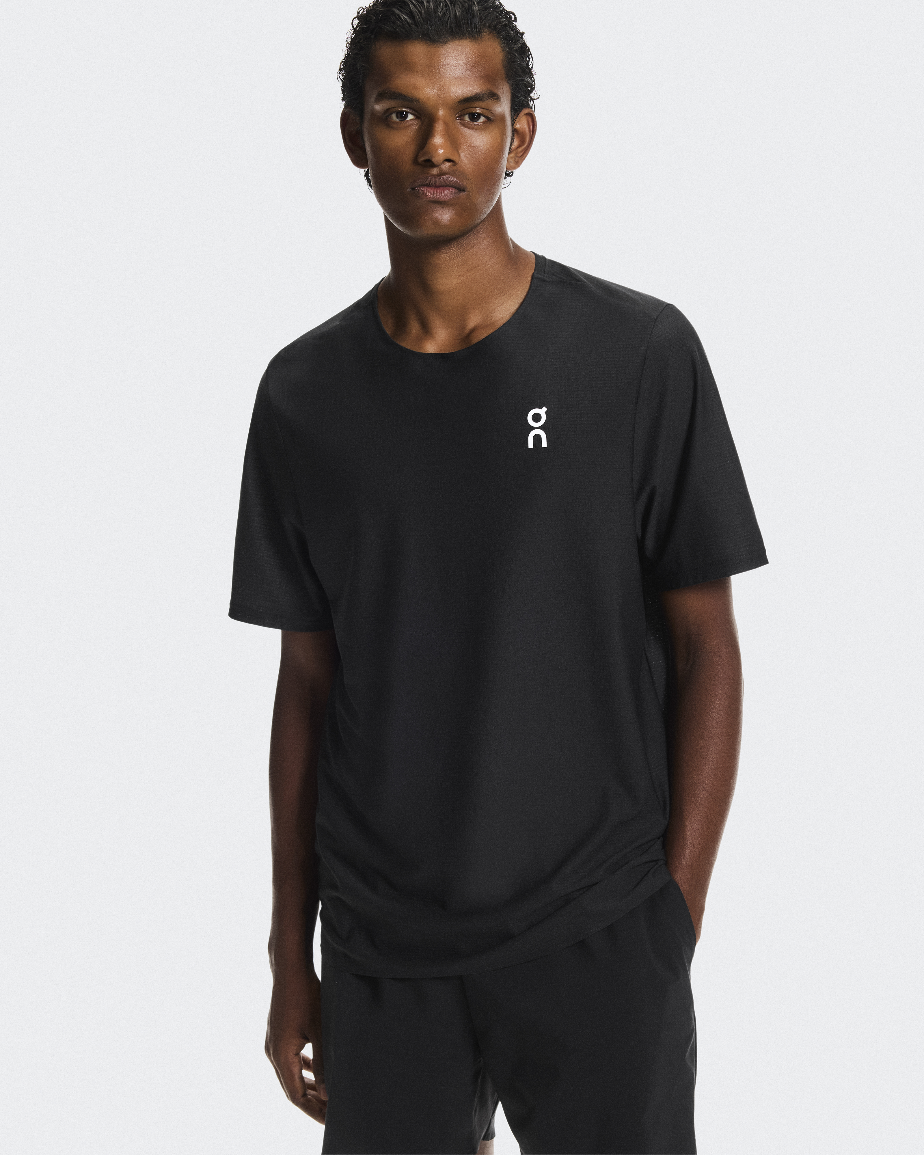 Court-T - Black
