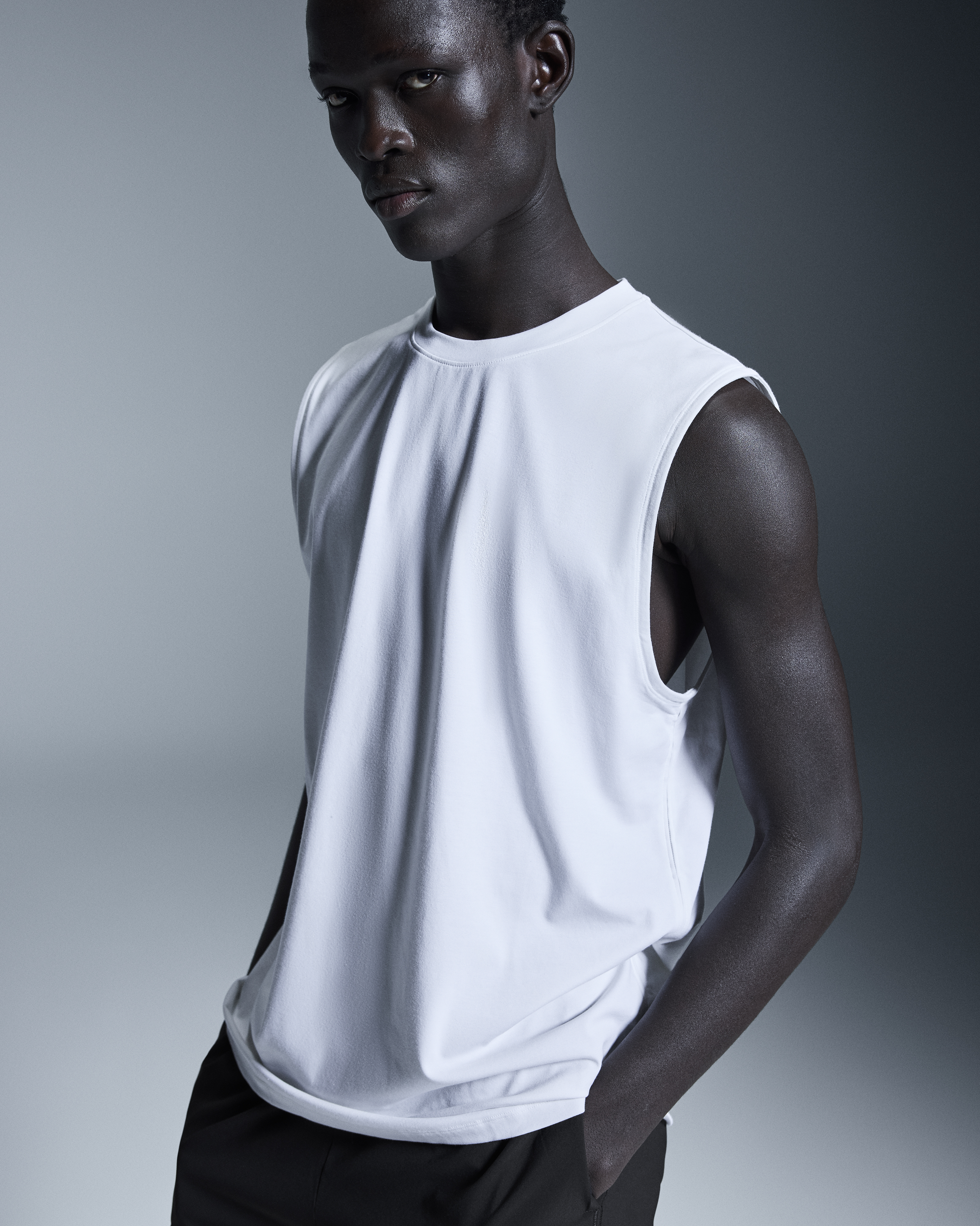 Focus Tank - White