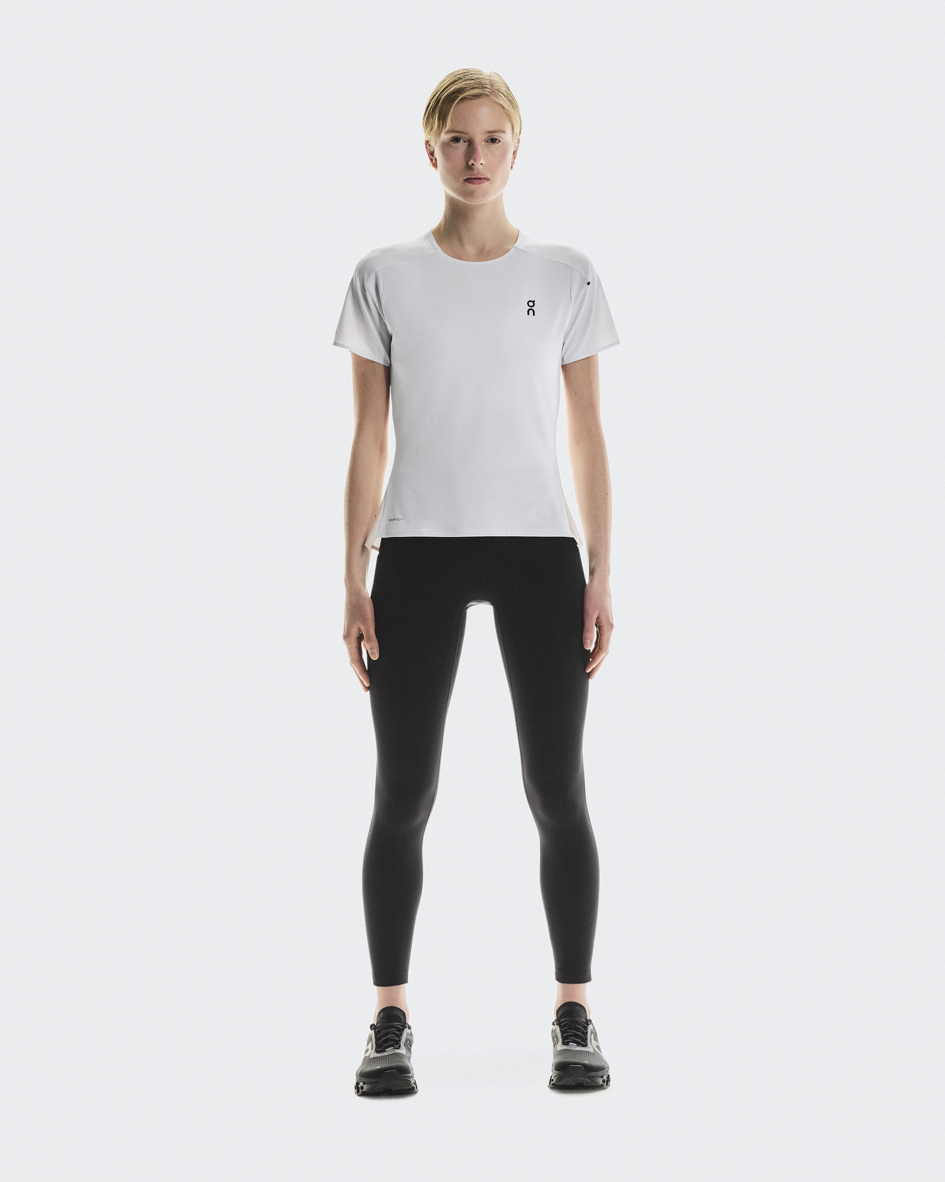 Performance-T - White | Silver