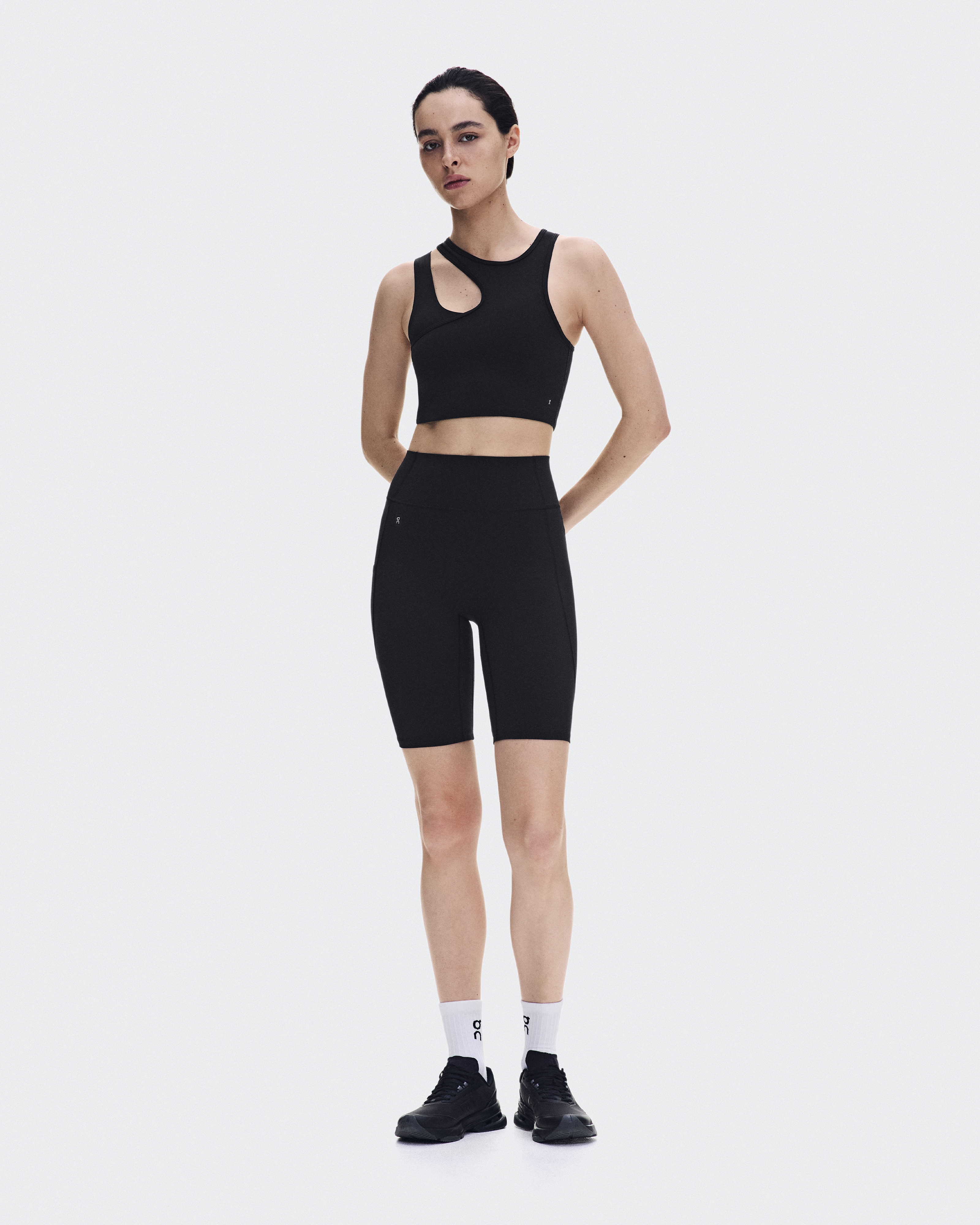 Studio Asymmetric Crop - Black