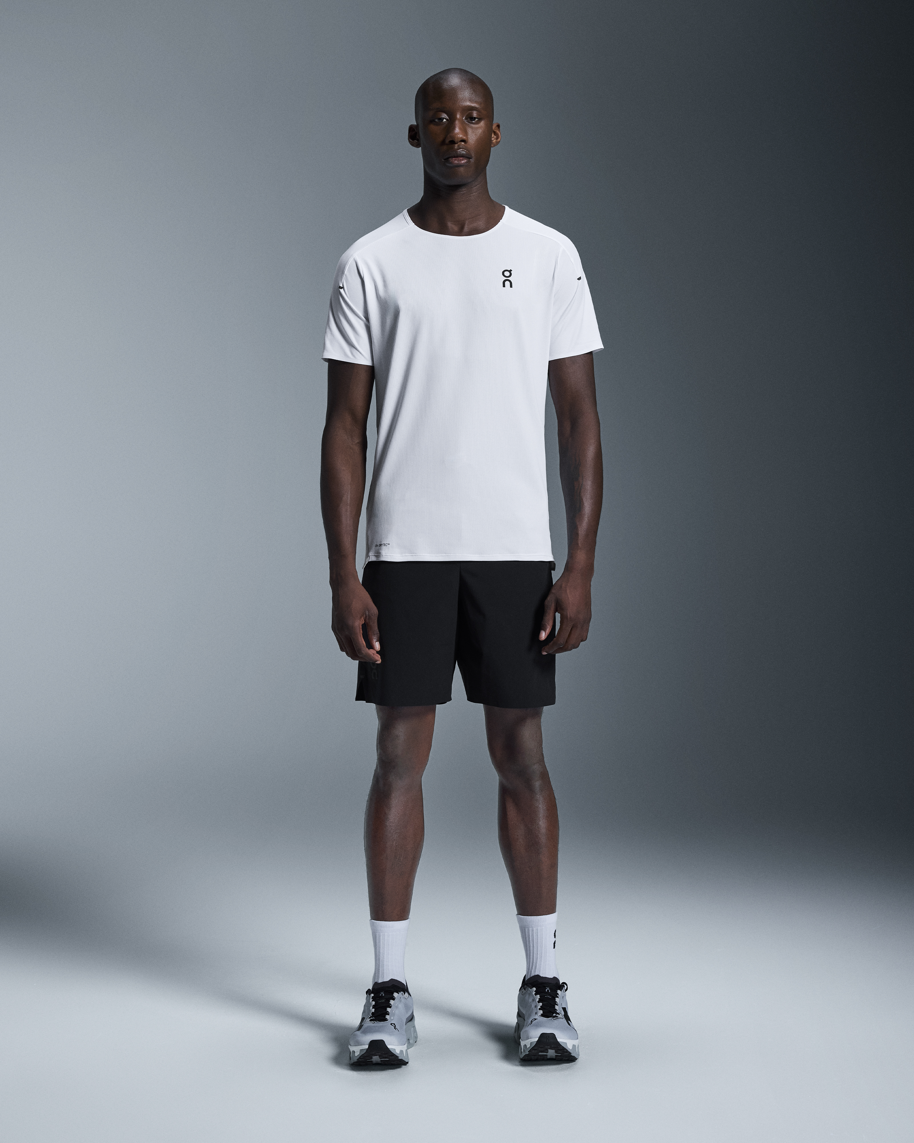 Performance-T - White | Silver