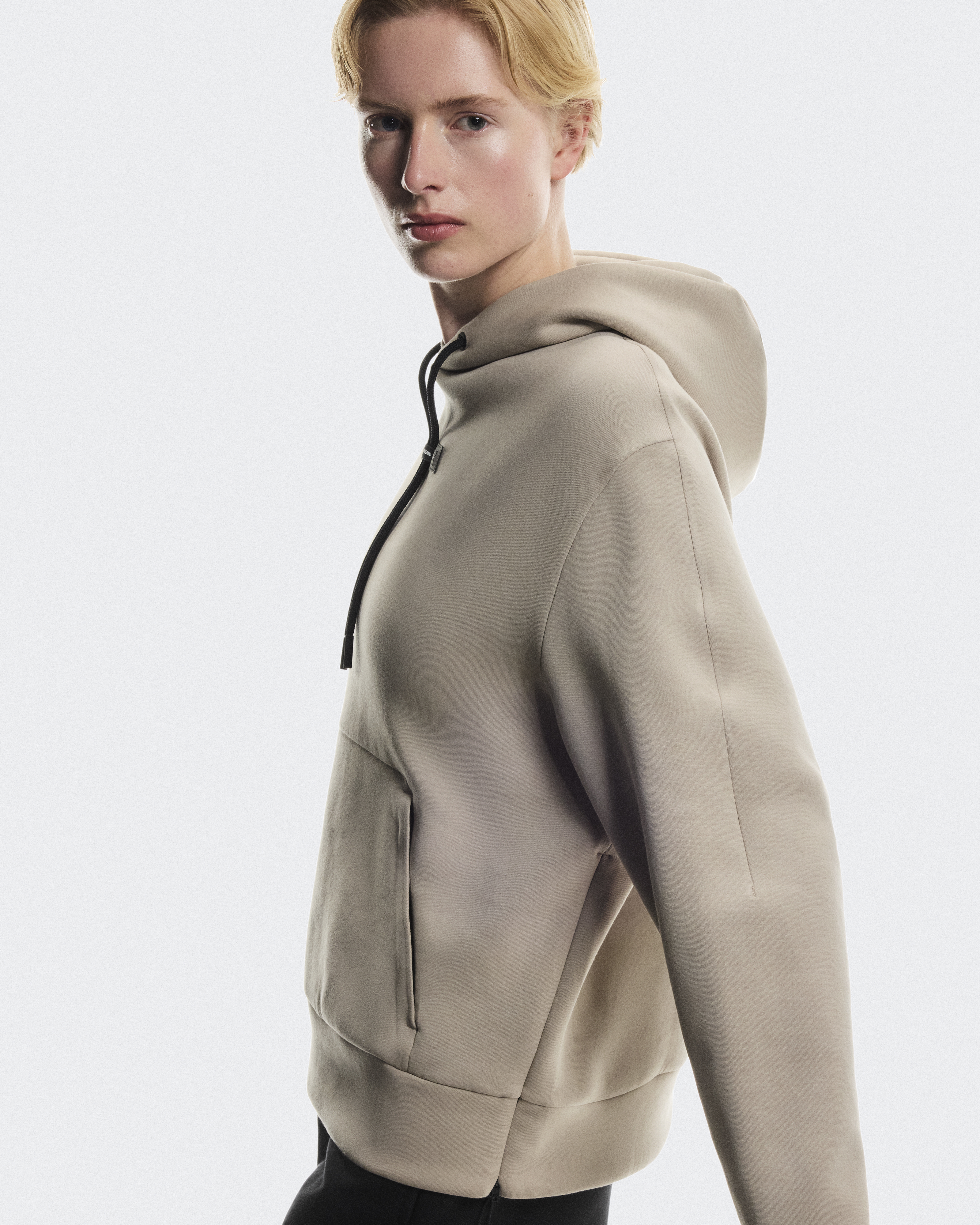 Focus Tech Hoodie - Desert