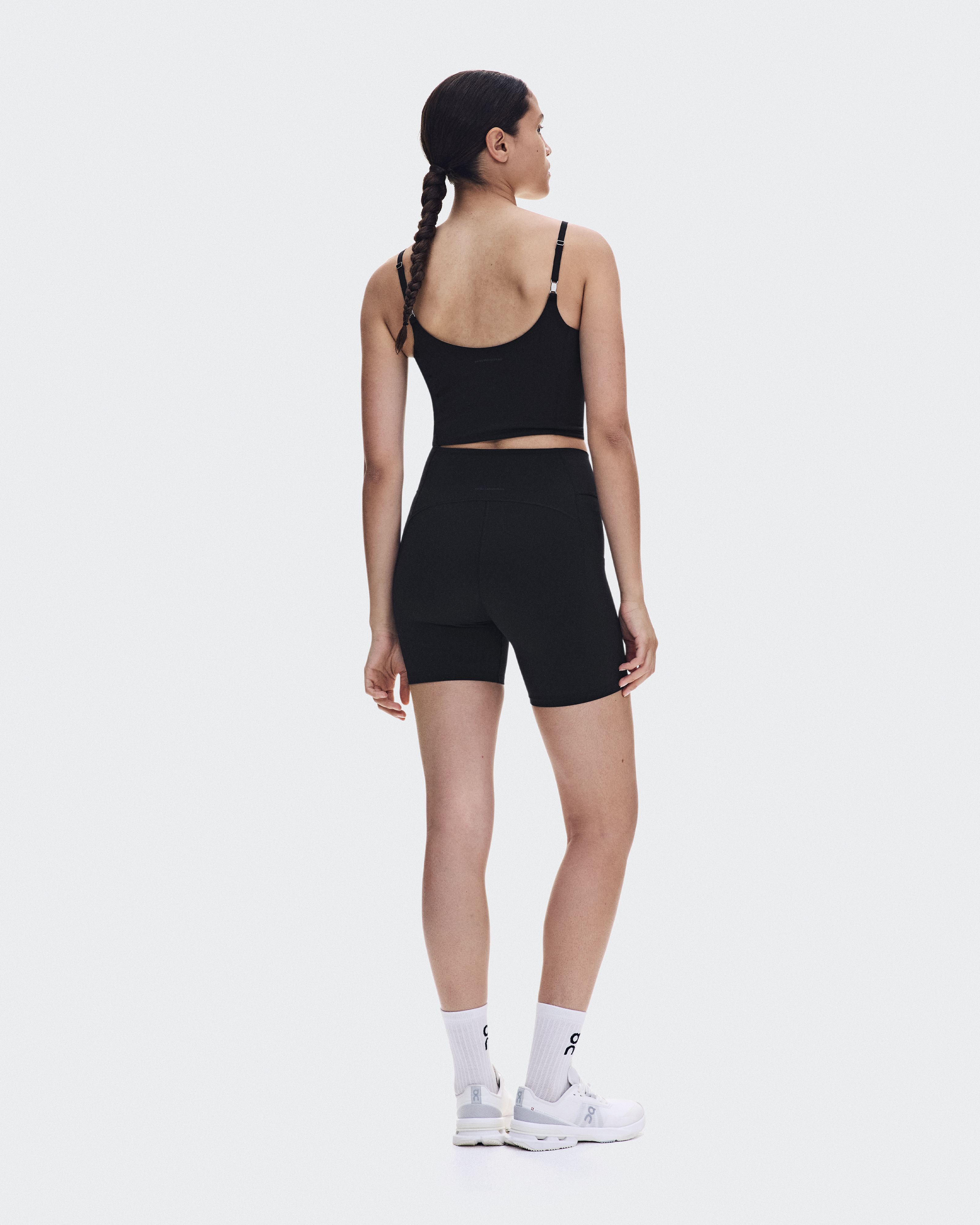 Studio Crop - Black