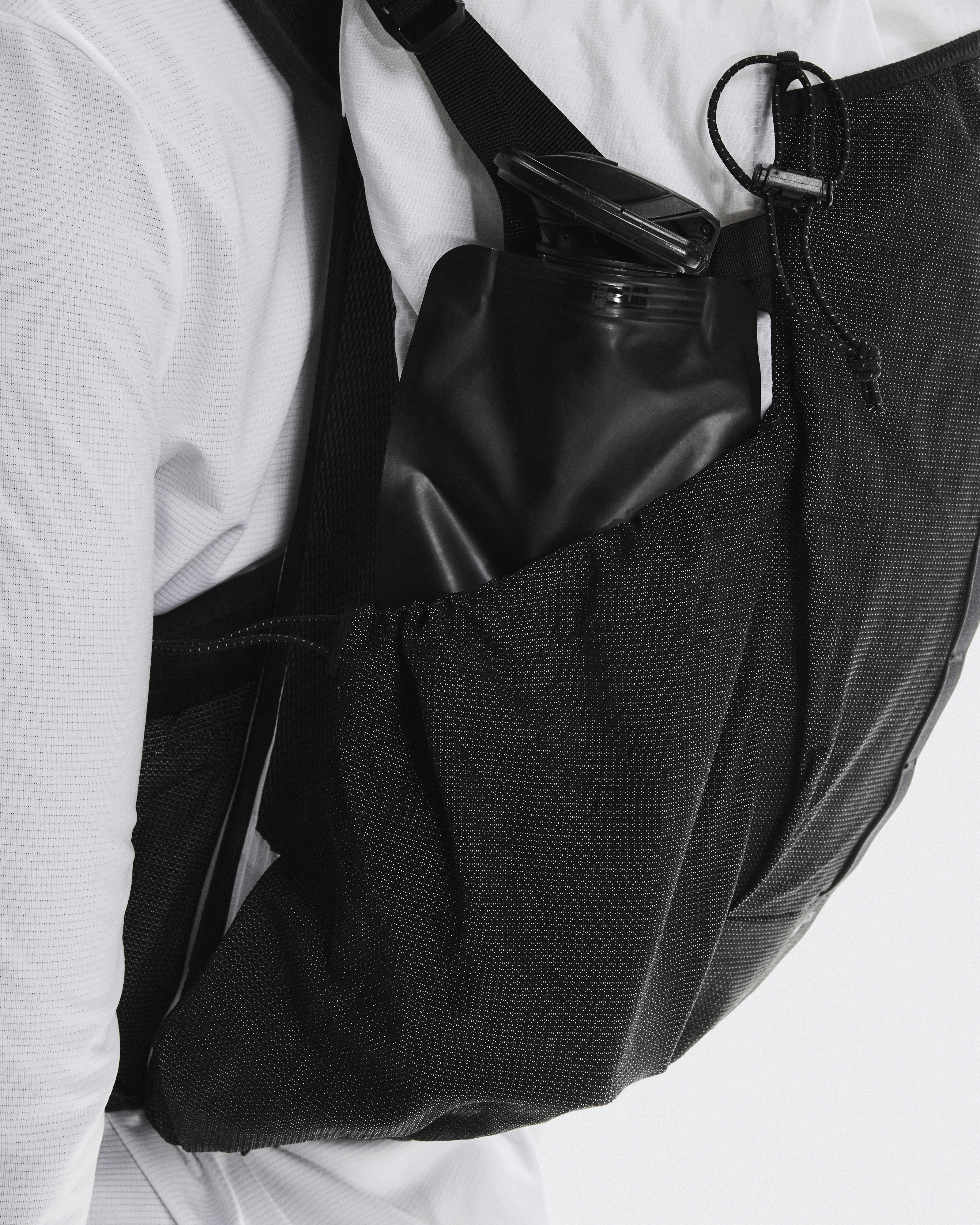 Trail Pack 20L - White | Black
