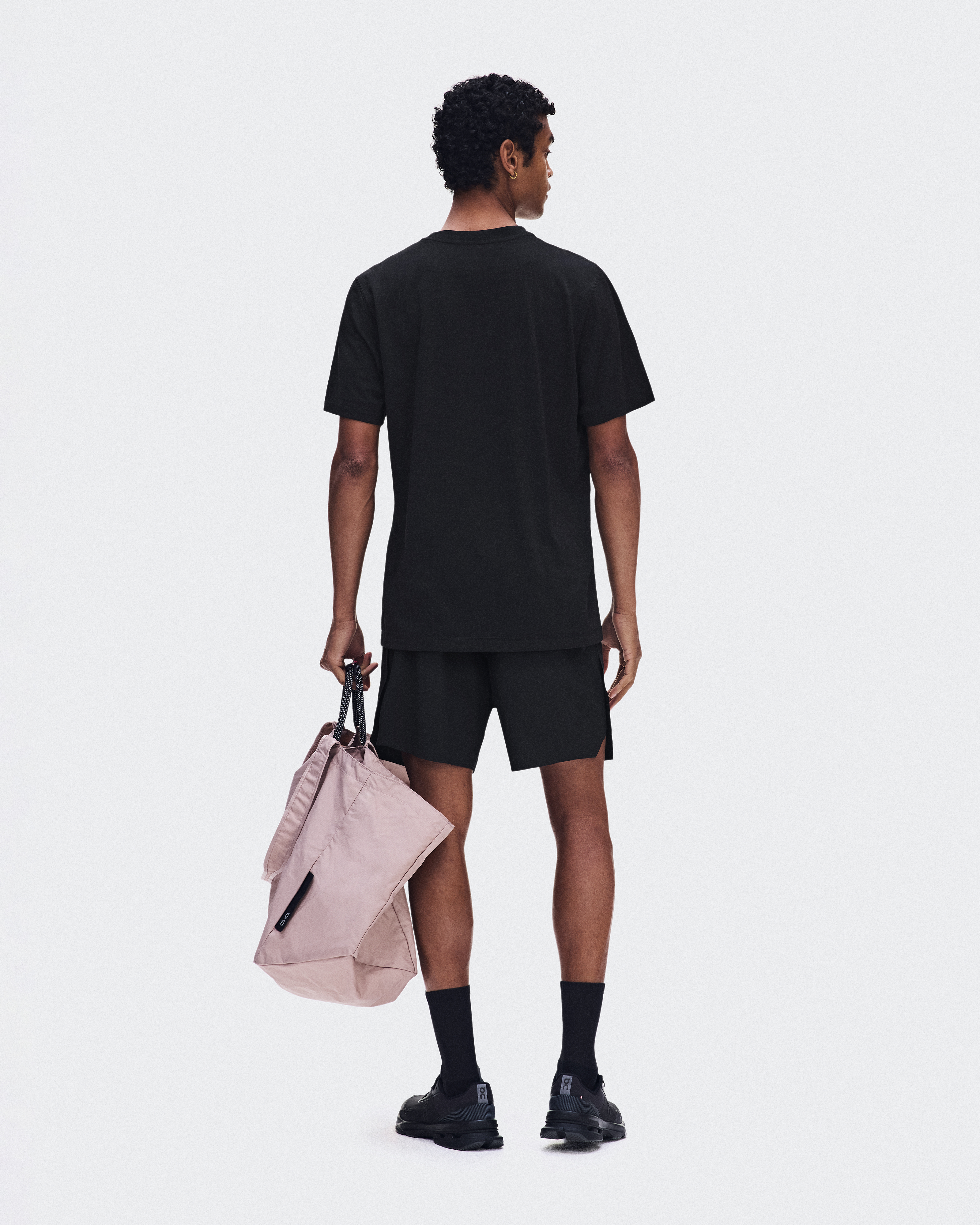 Train-T - Black