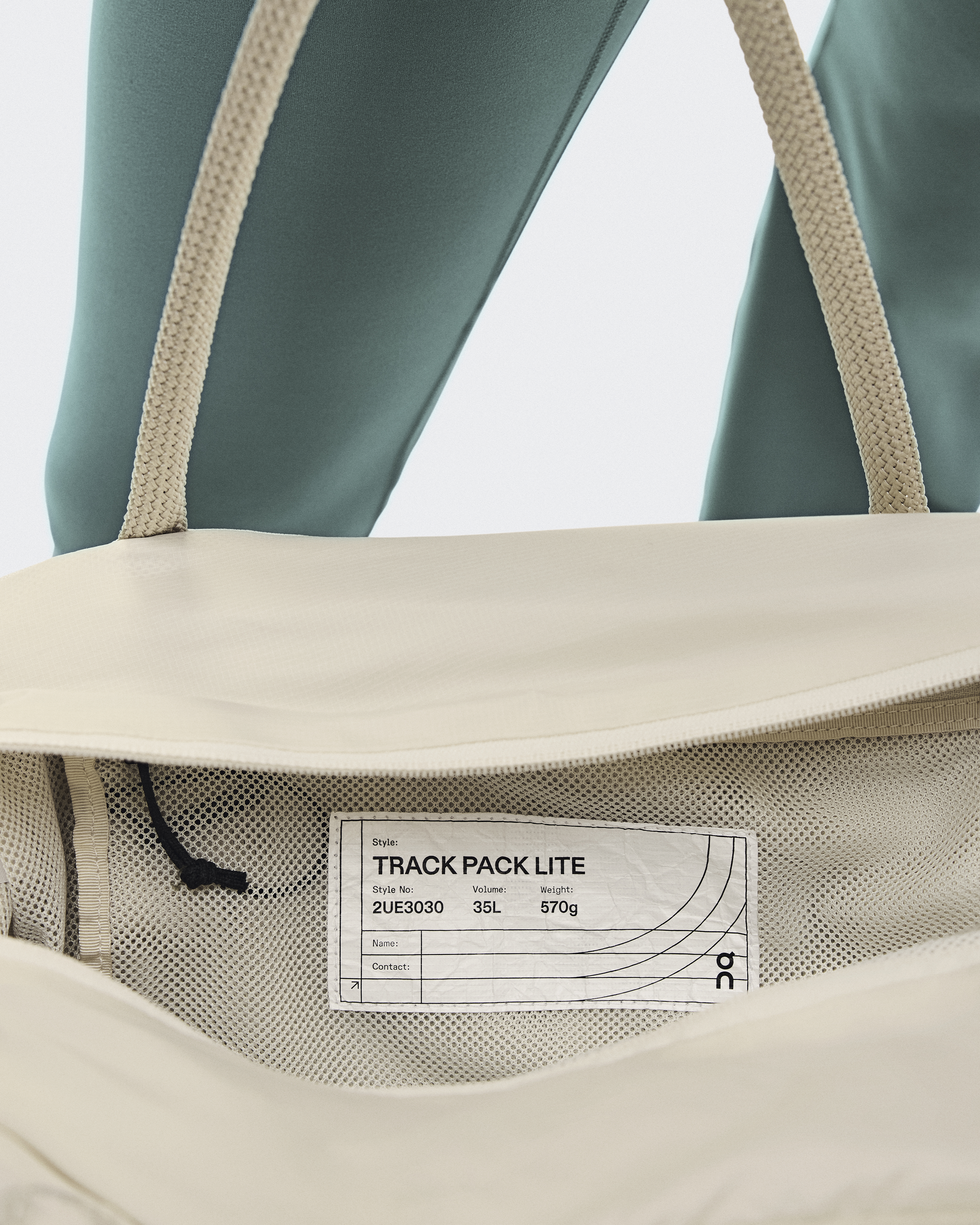 Track Pack 35L Lite - Cream