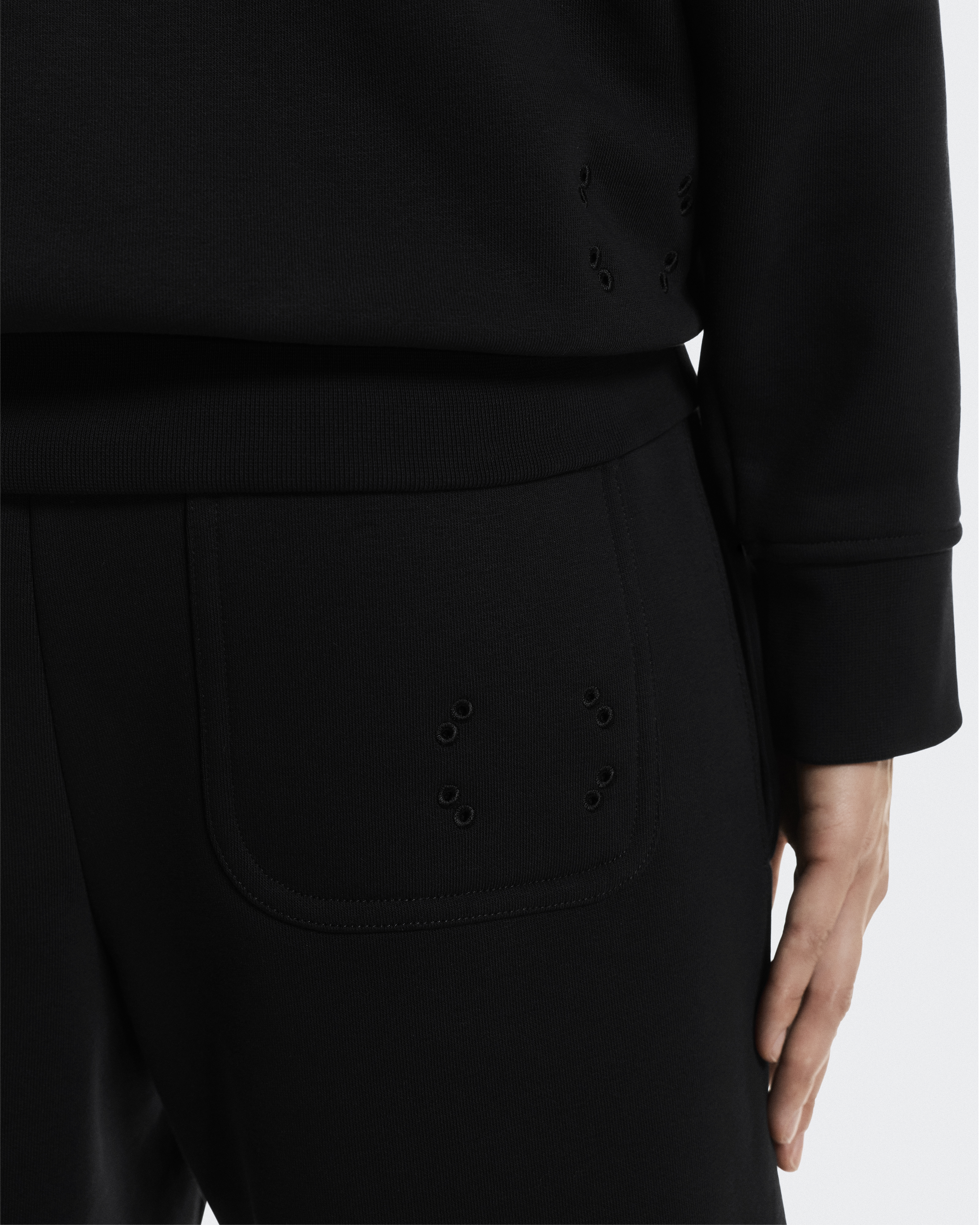 Club Collective 1/4 Zip - Black
