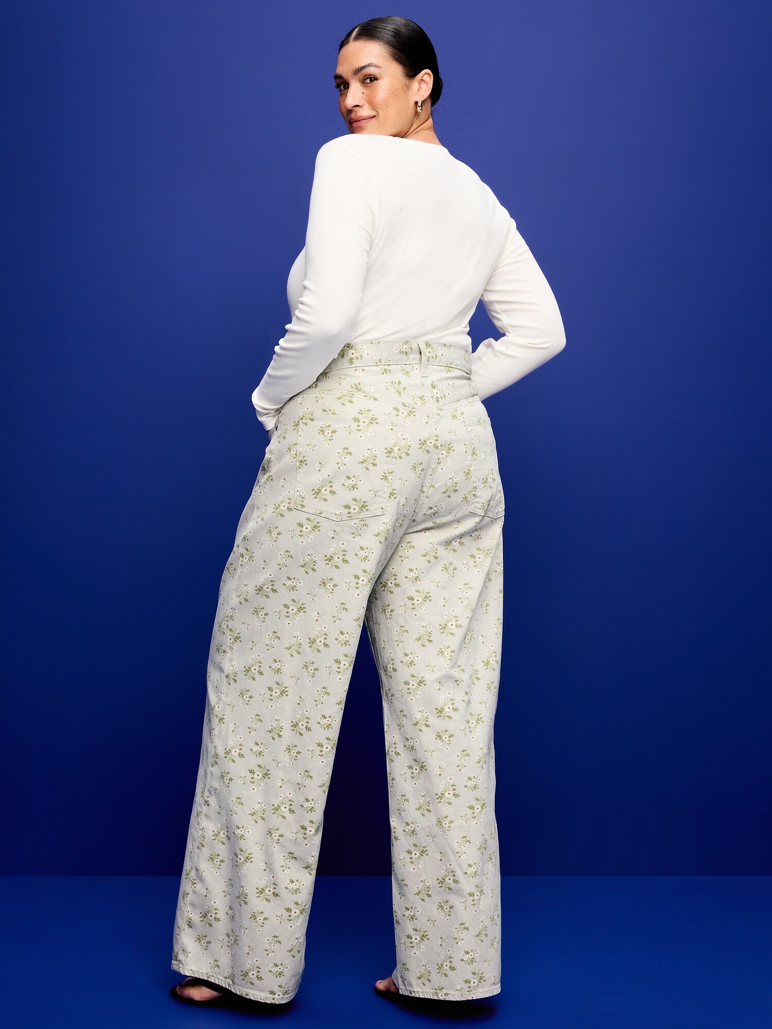 High-Waisted Baggy Wide-Leg Jeans - Flowers - image 8