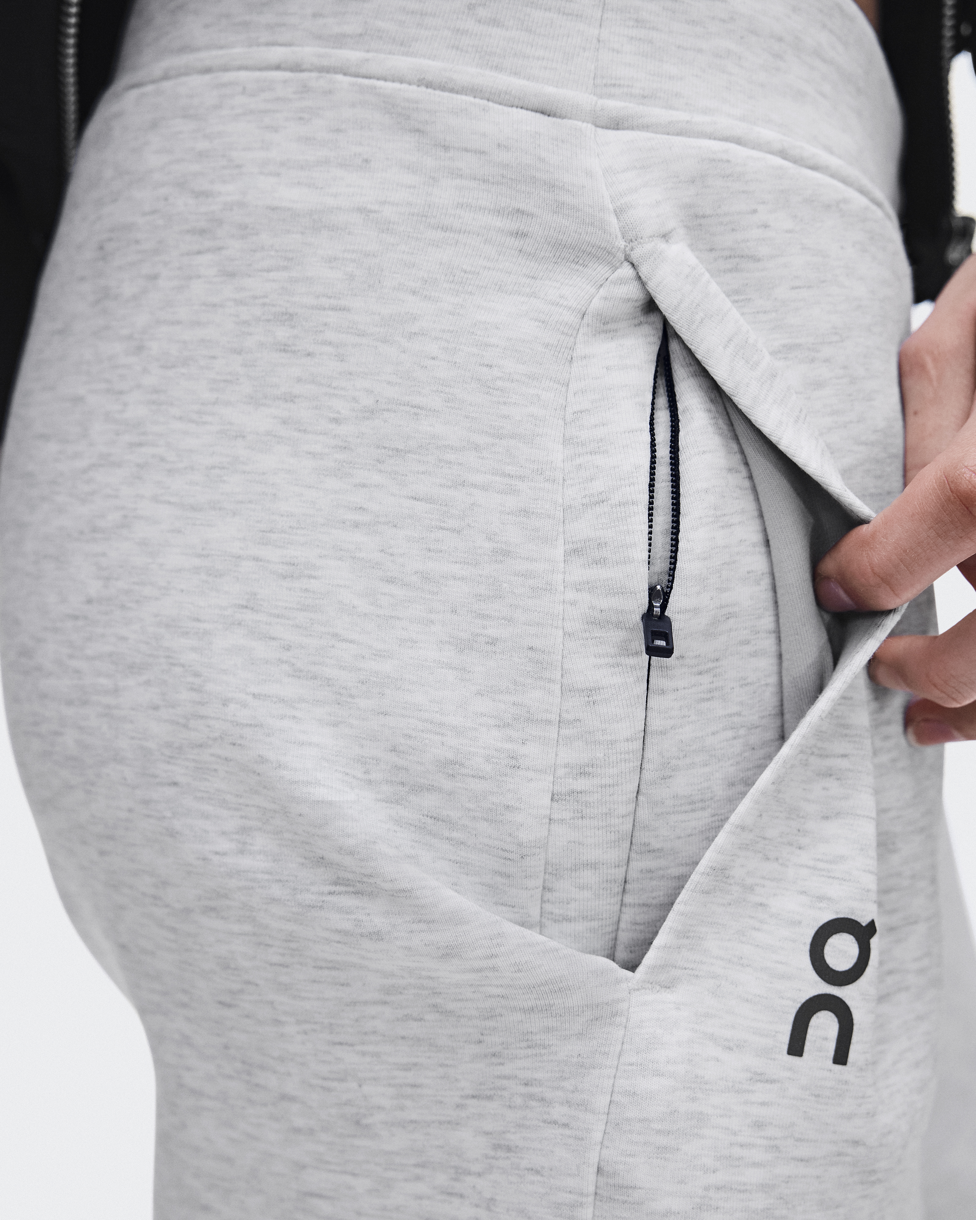 Focus Tech Sweatpants - Crater