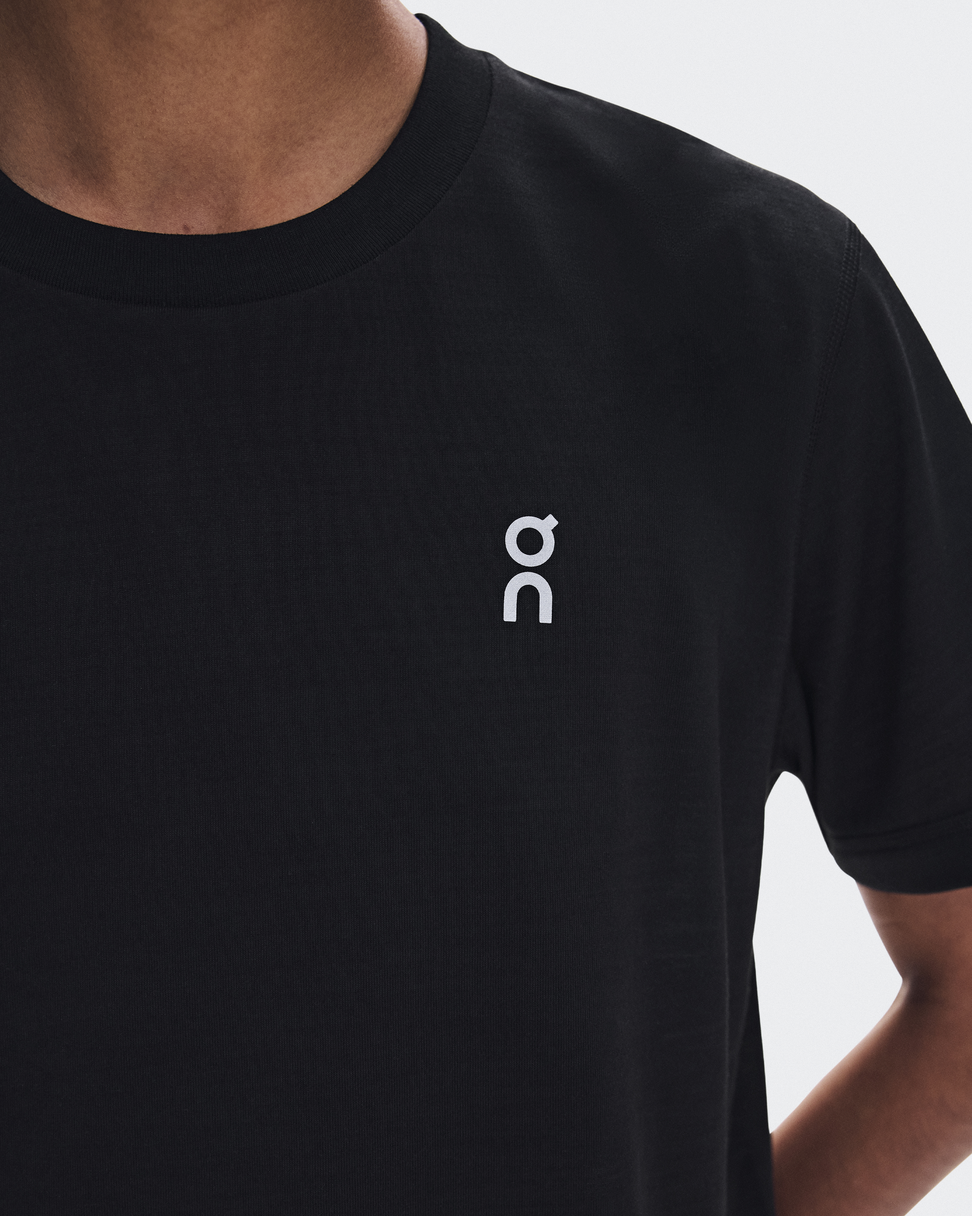 Train-T Crop - Black