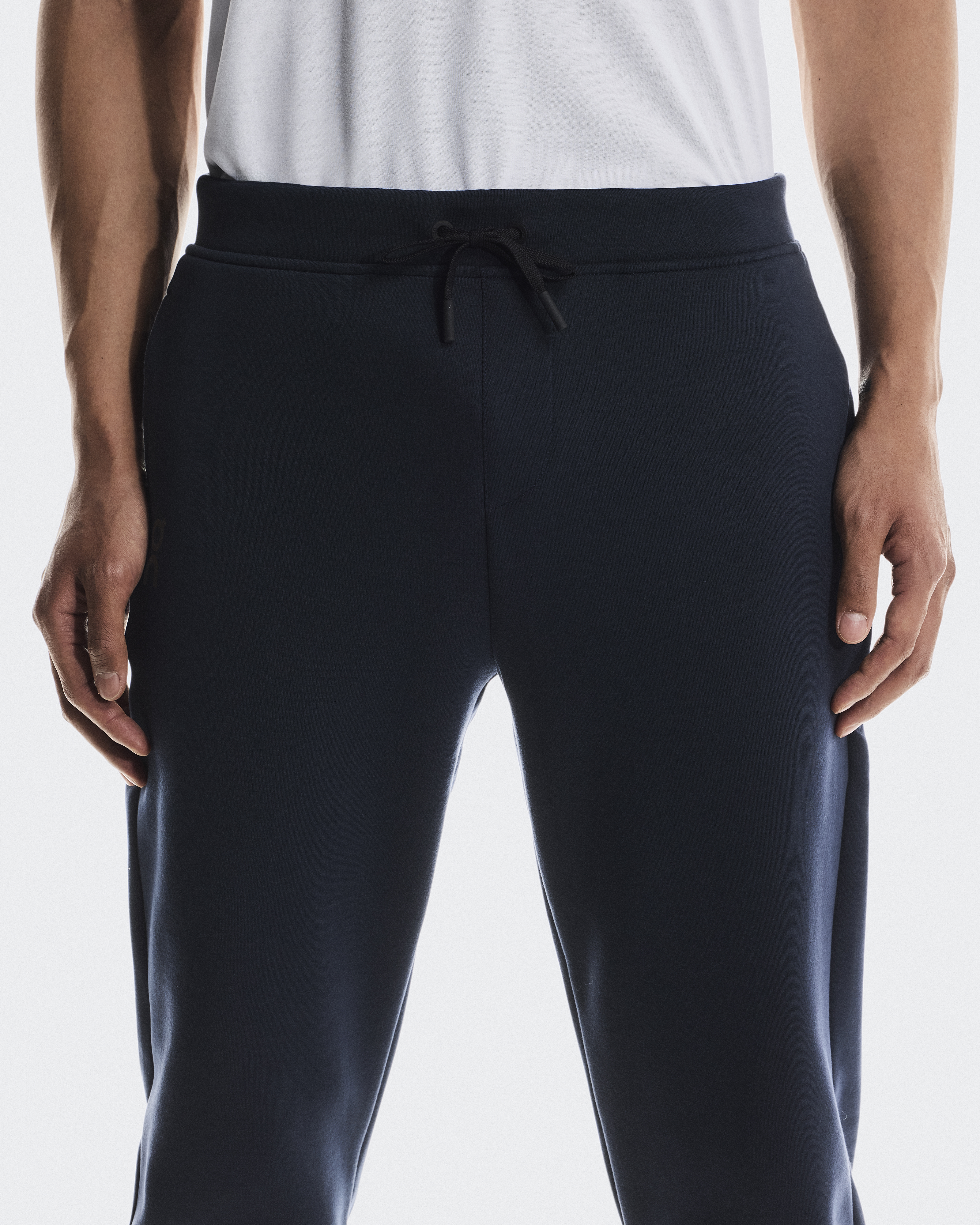 Focus Tech Sweatpants - Navy