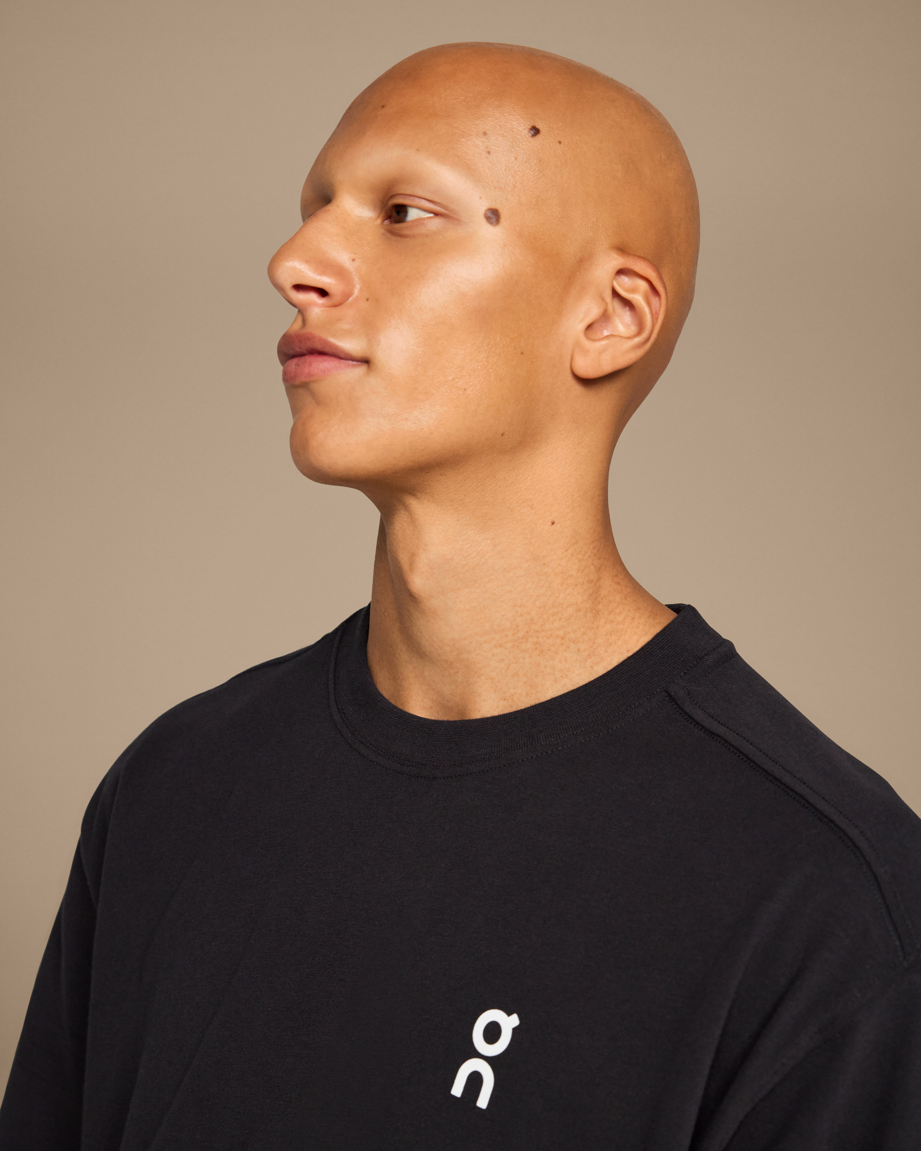 Club-T - Black