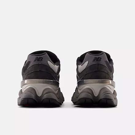 Neww baltheance 9060 Black with castlerock and rain cloud