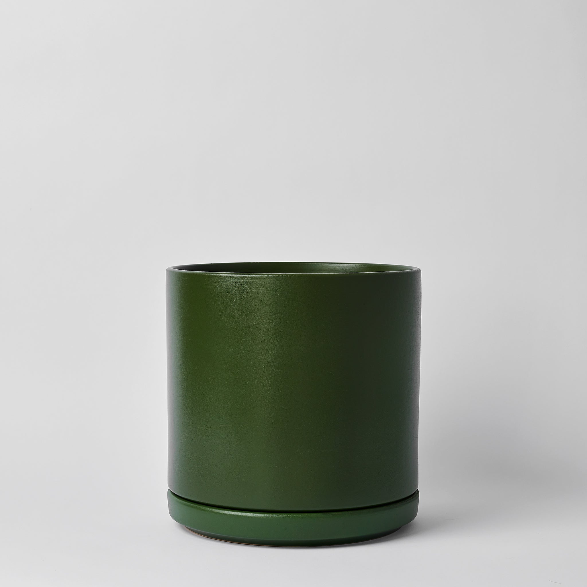 Minimalist Indoor Planter with Saucer