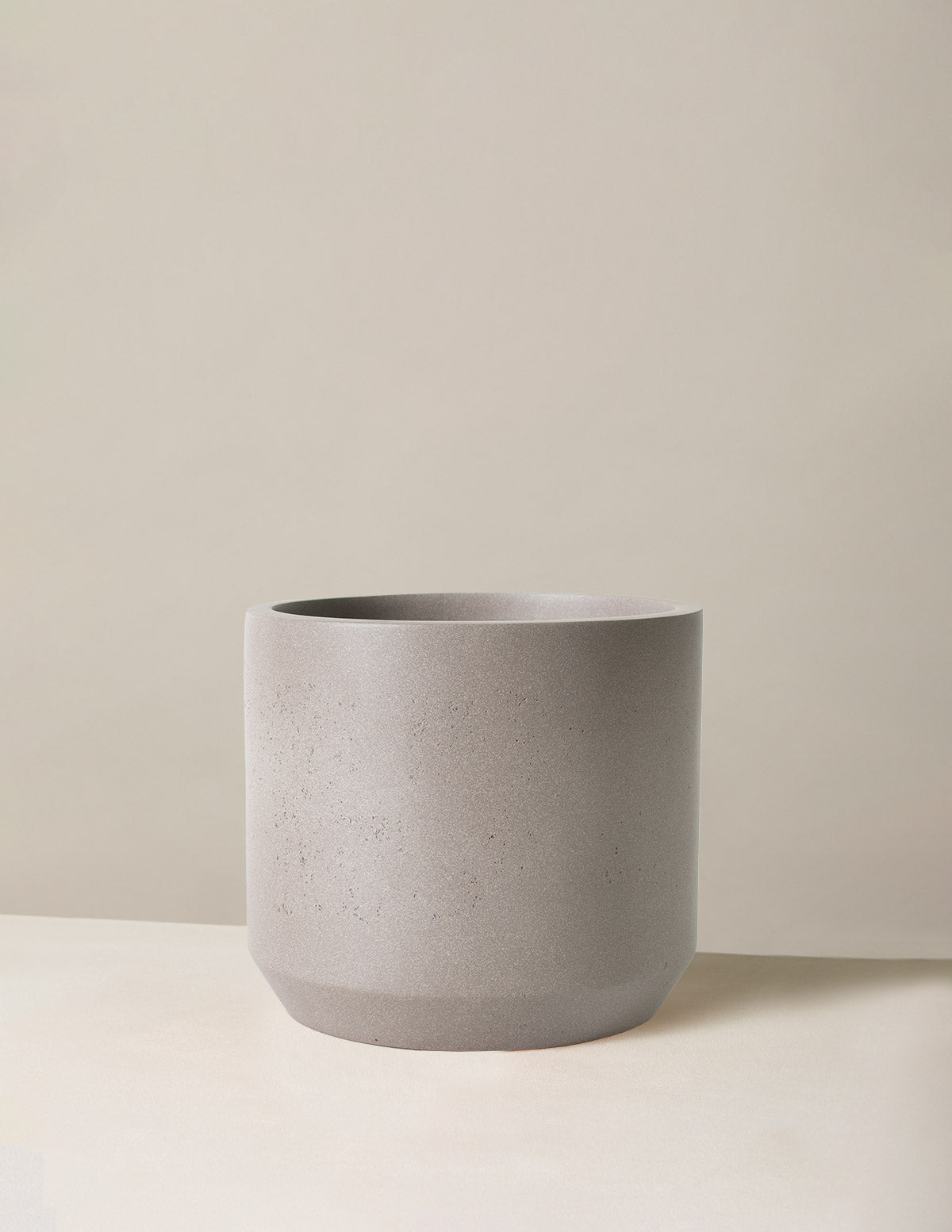 Large Lightweight Fiberglass Planter image 2