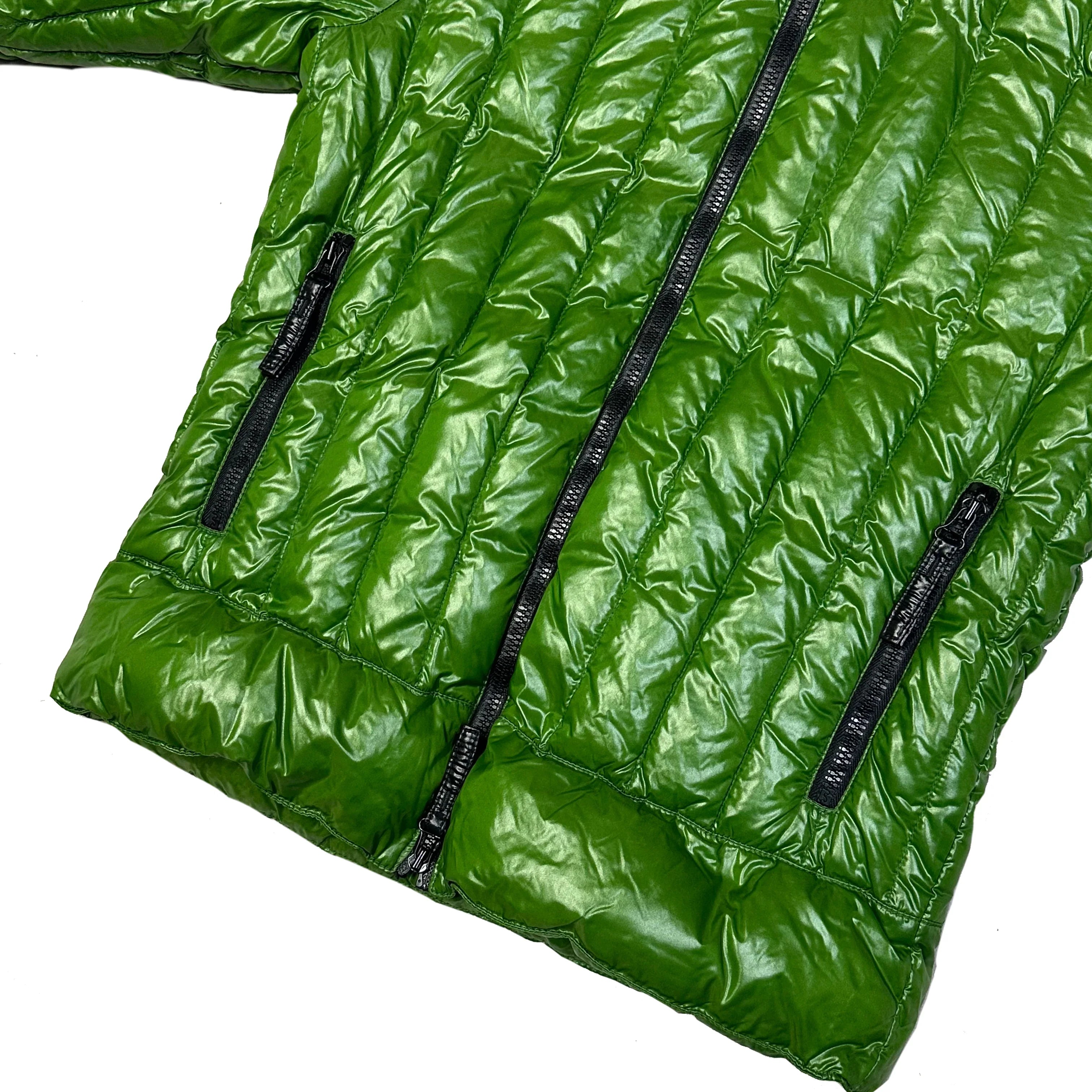 Puffer Jacket In Green & Black - product image