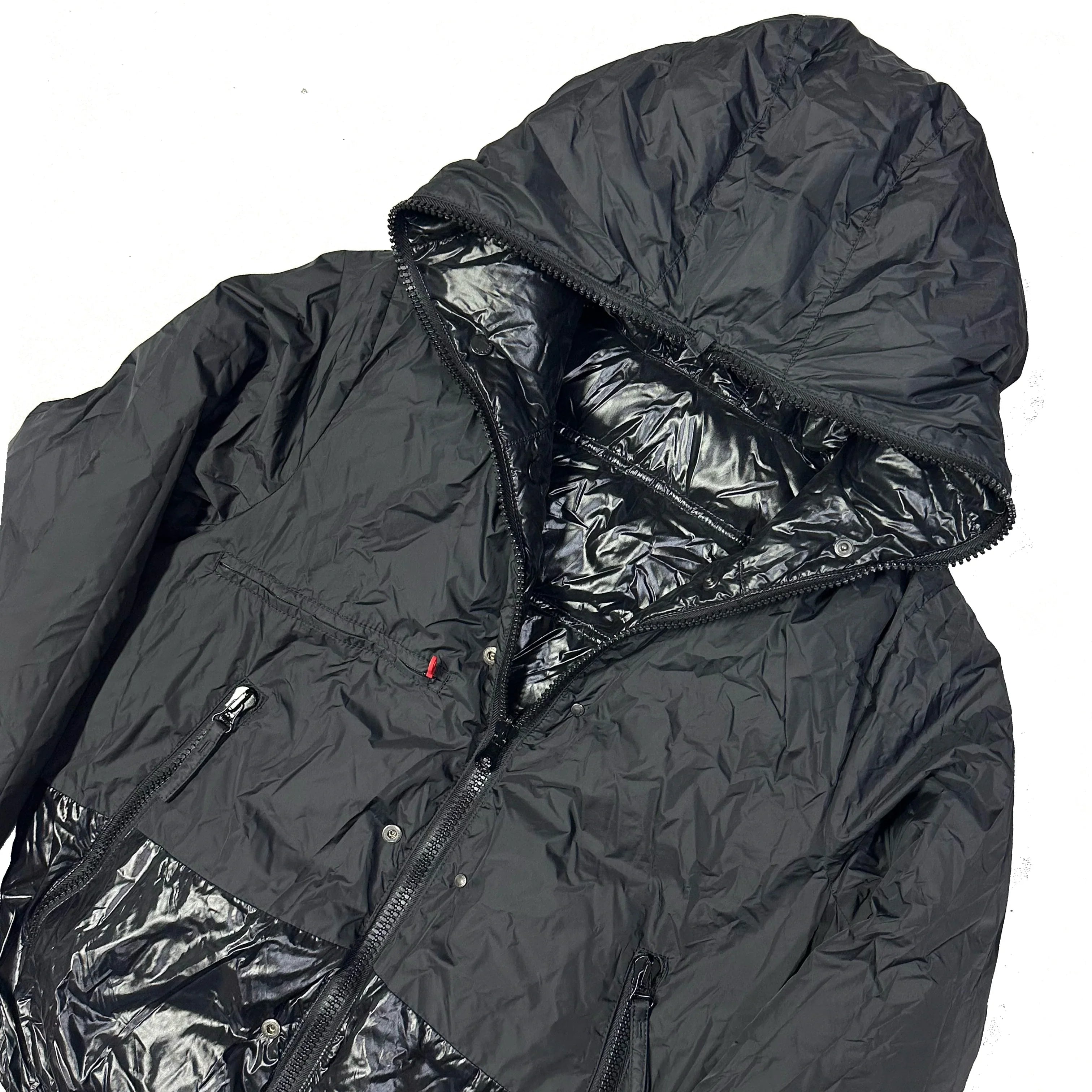 Reversible Puffer Jacket In Black - product image